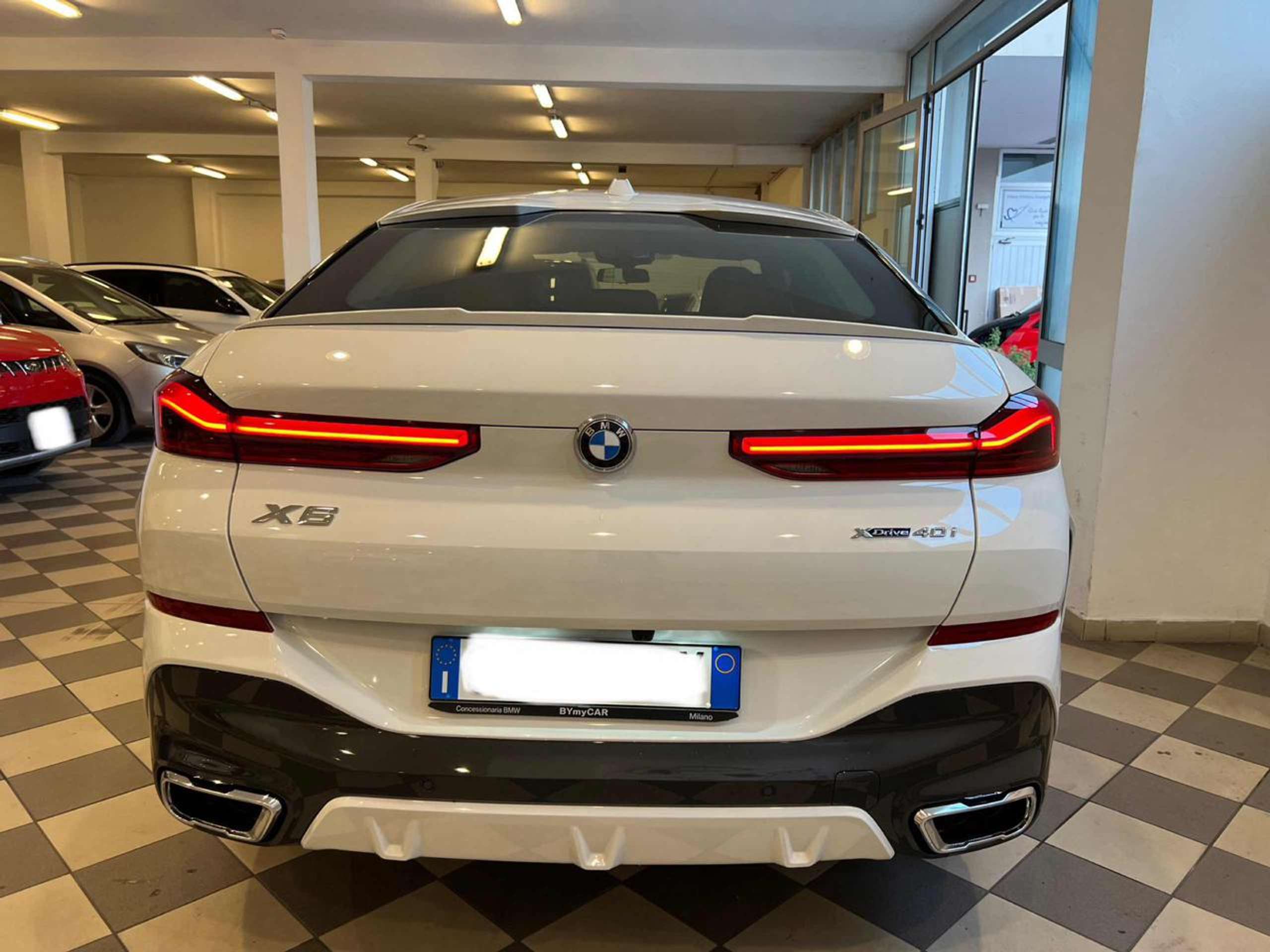 BMW - X6