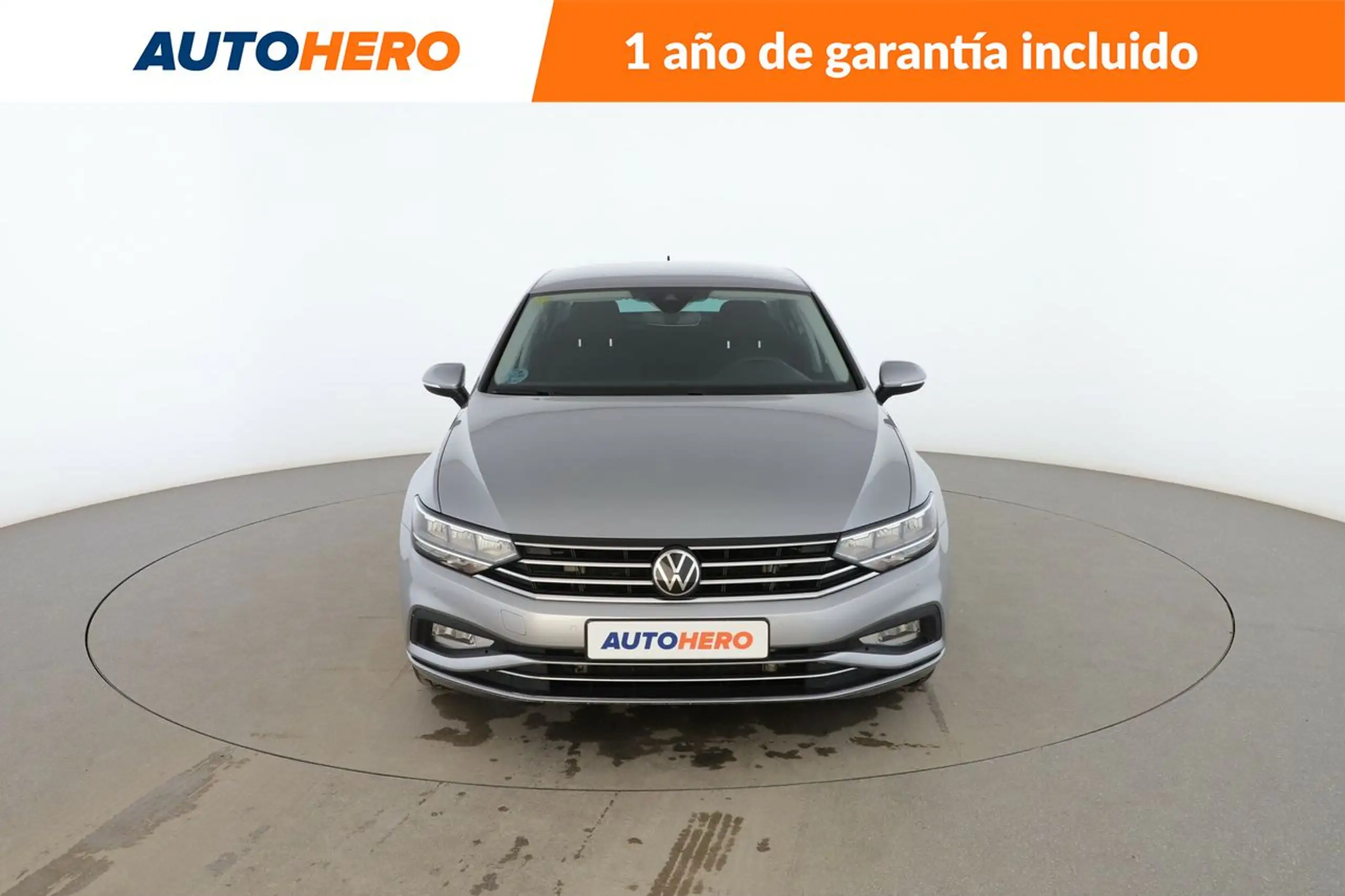 Volkswagen - Passat