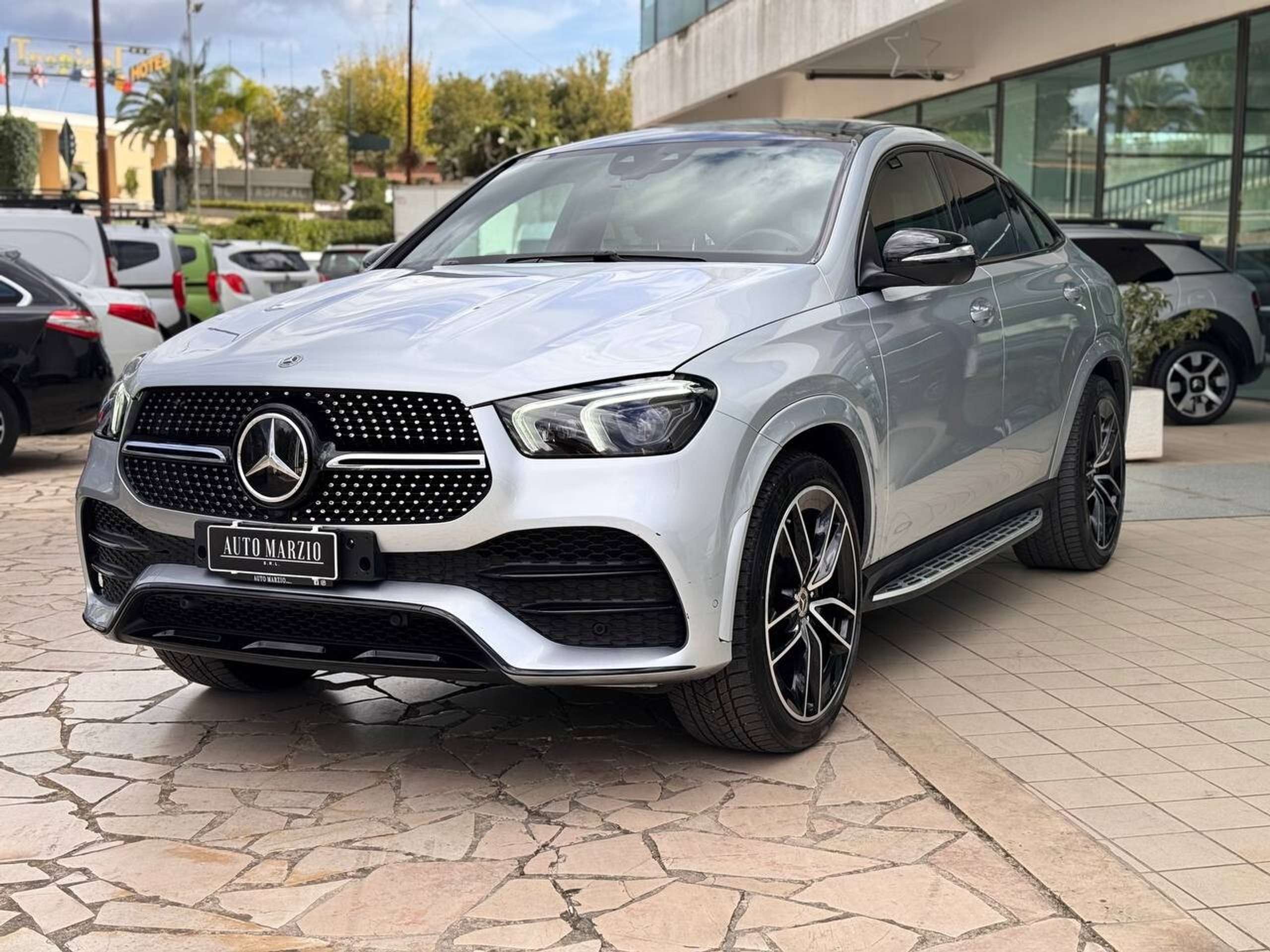 Mercedes-Benz - GLE 350