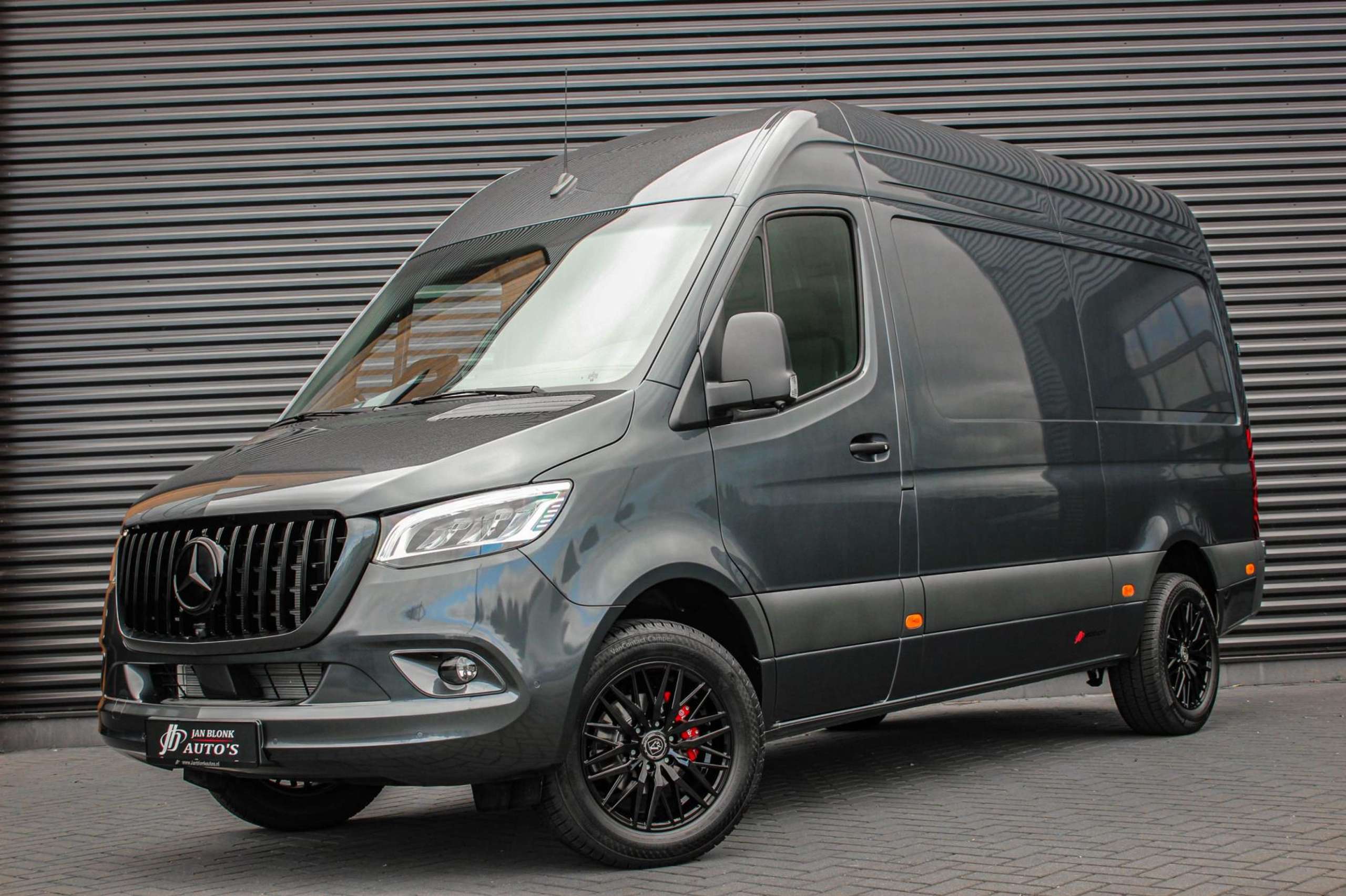 Mercedes-Benz - Sprinter