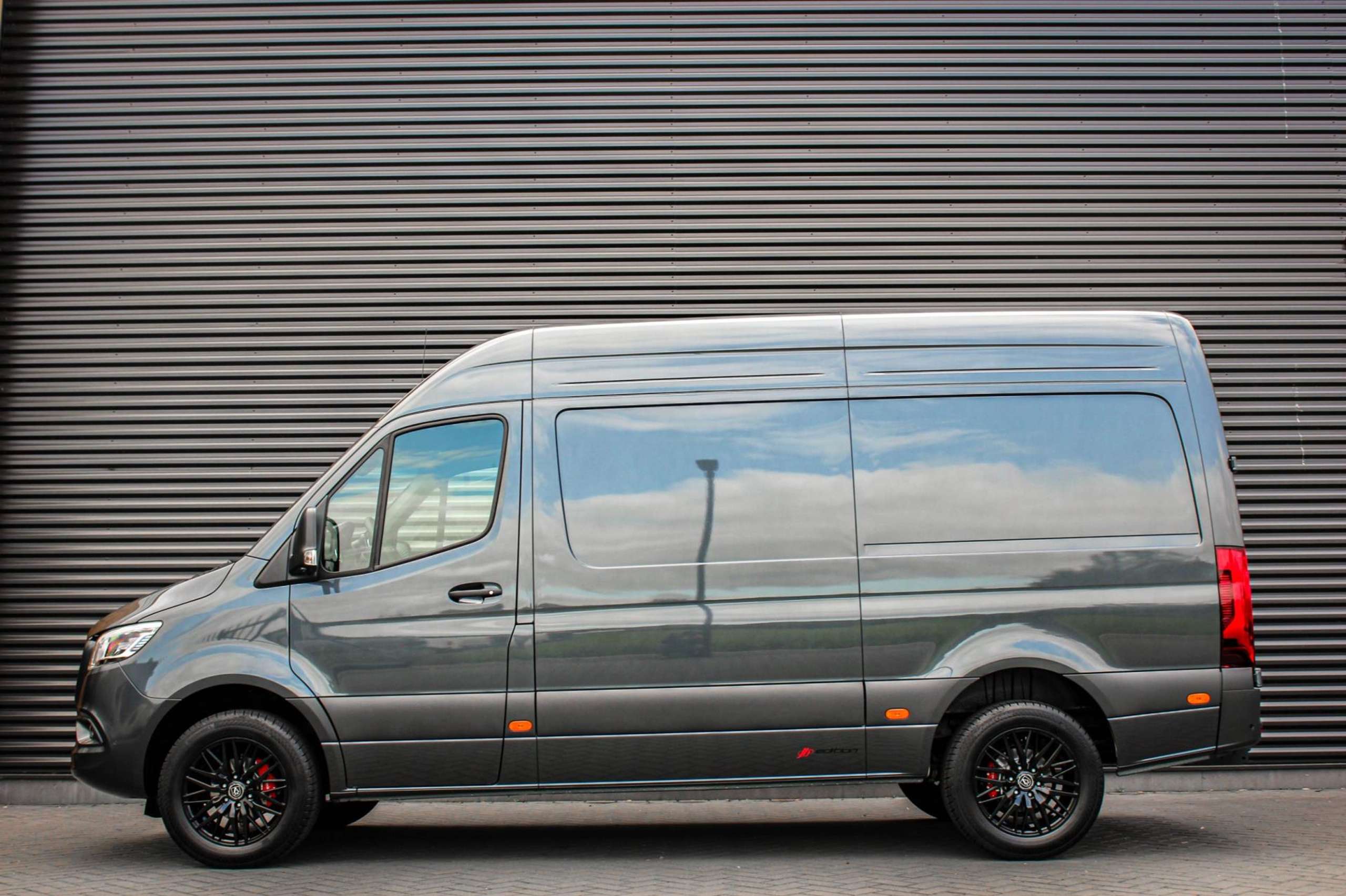 Mercedes-Benz - Sprinter