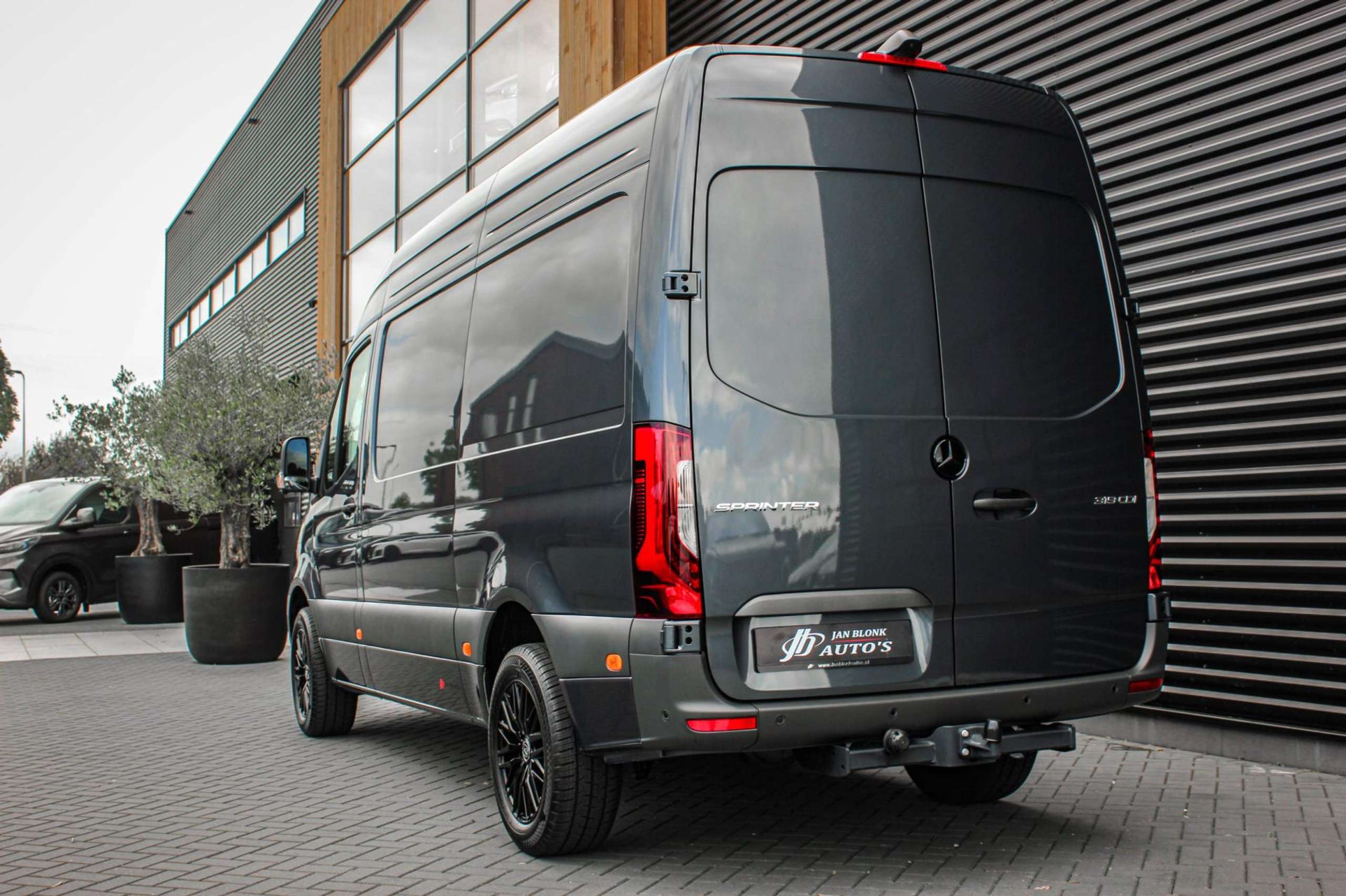 Mercedes-Benz - Sprinter