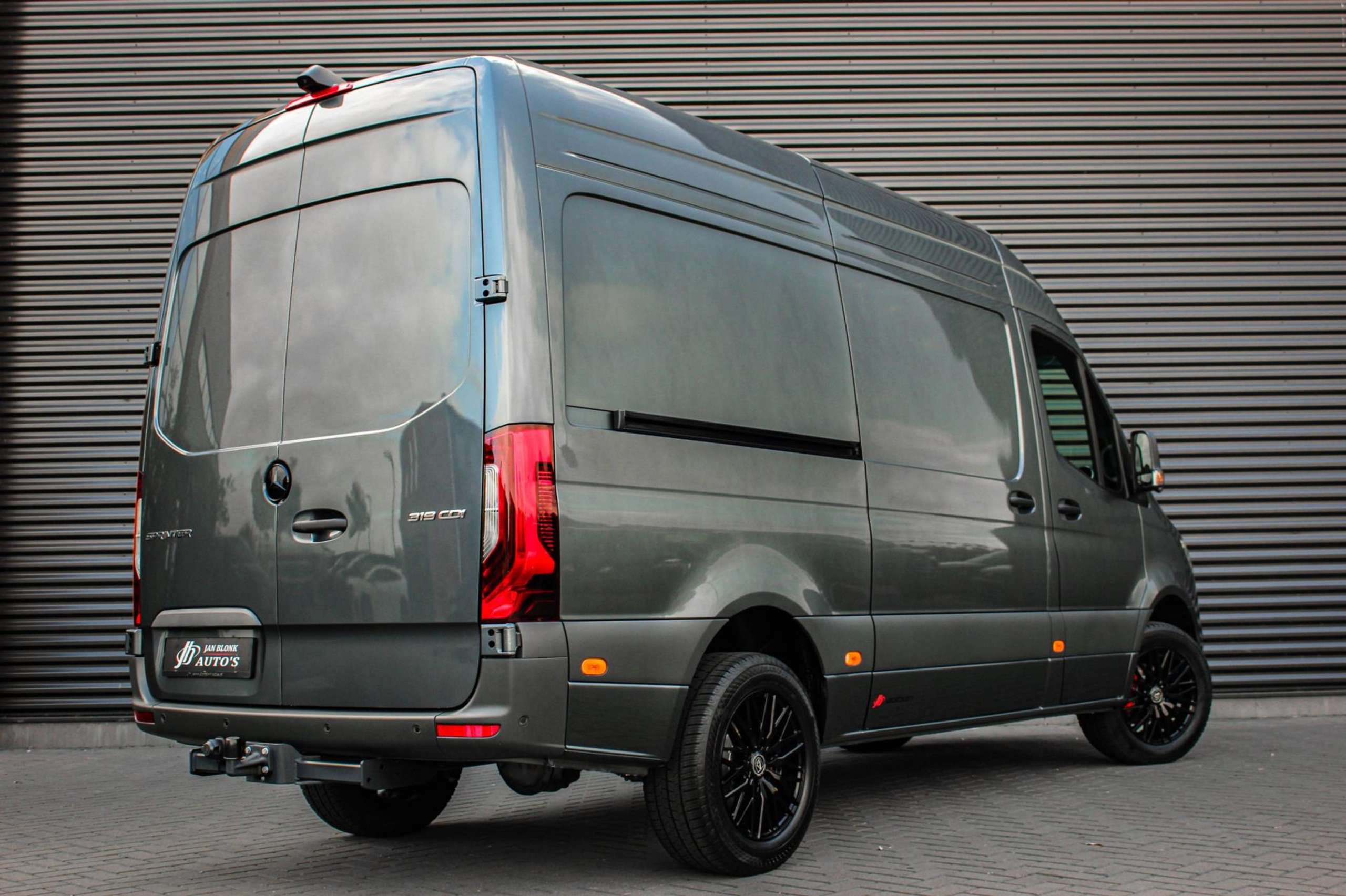 Mercedes-Benz - Sprinter