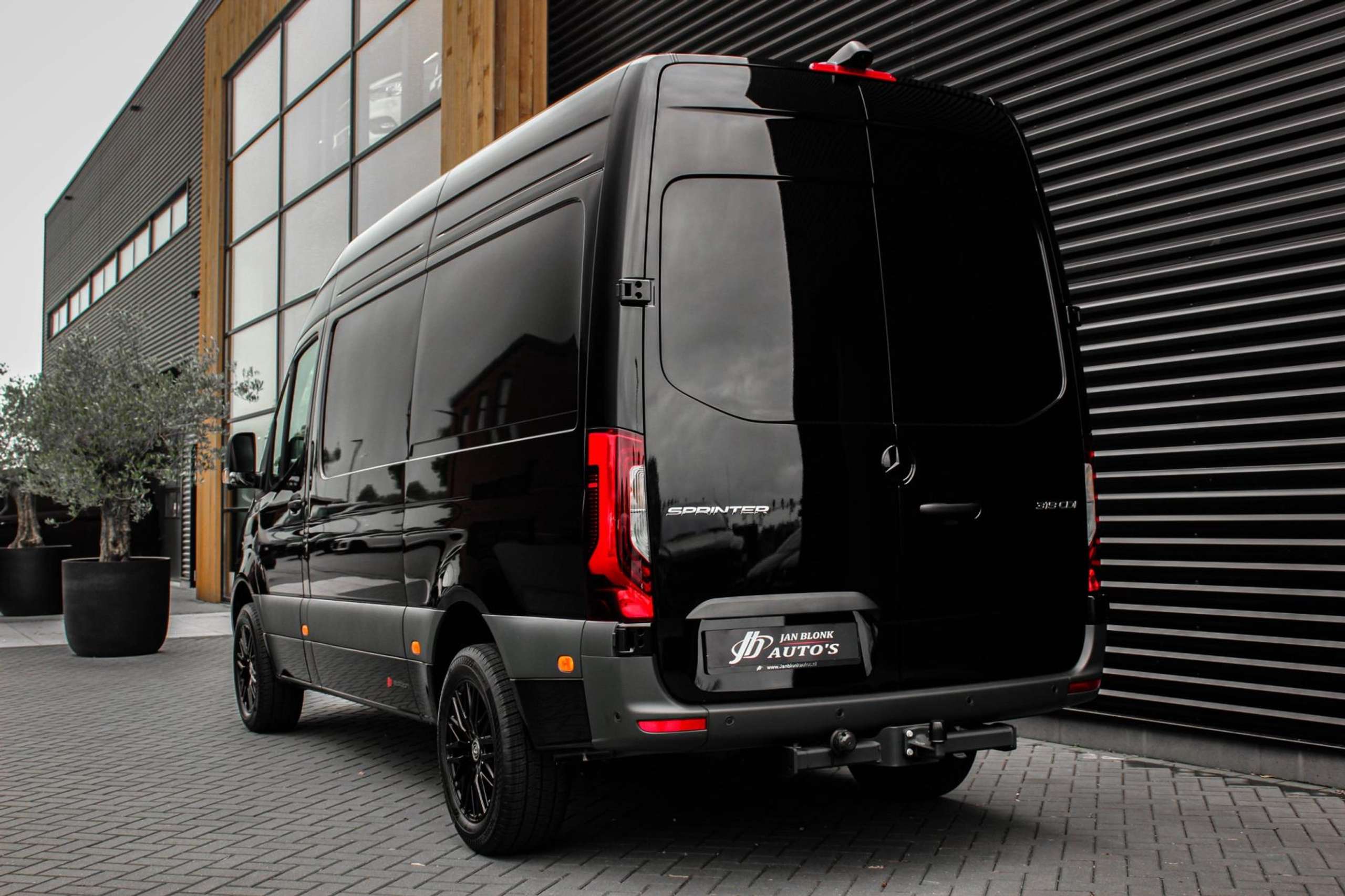 Mercedes-Benz - Sprinter