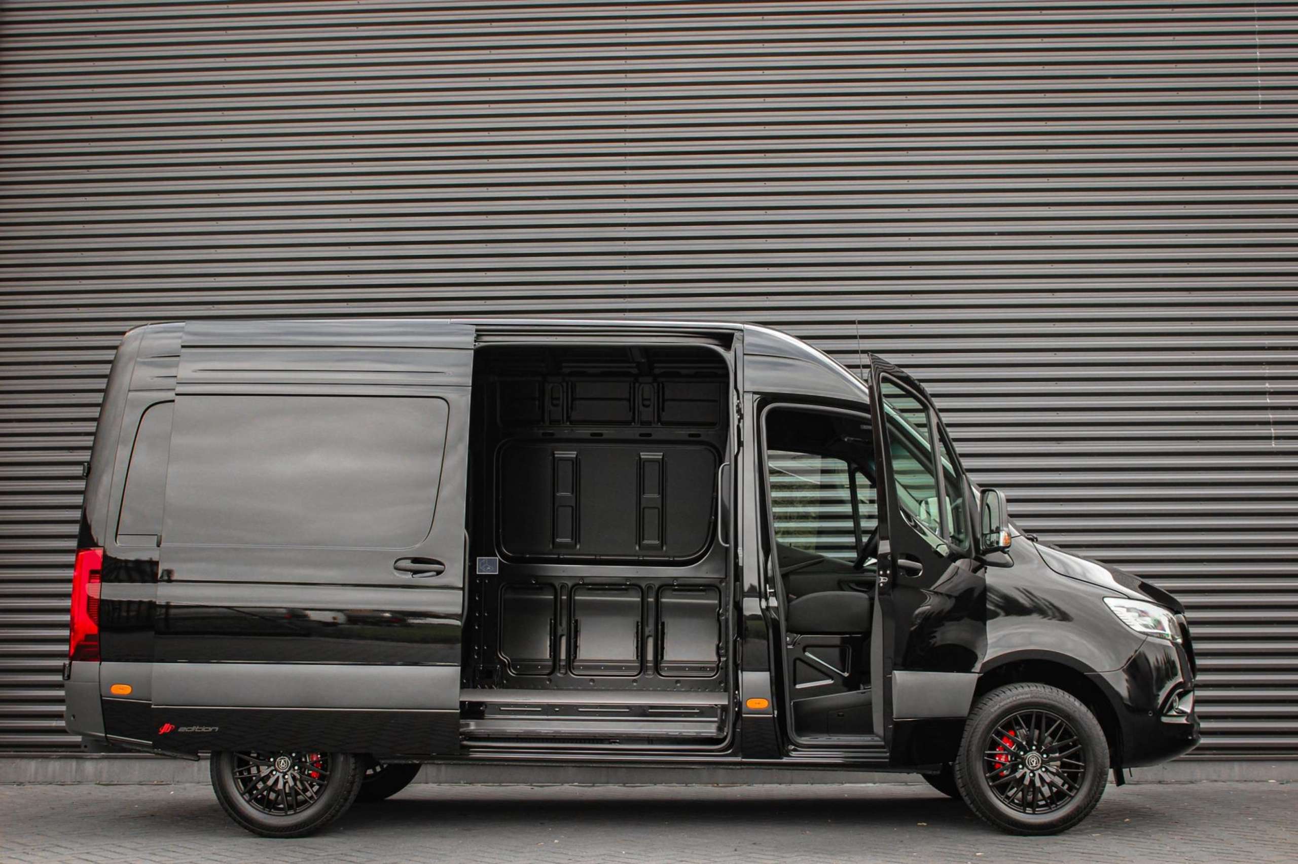 Mercedes-Benz - Sprinter