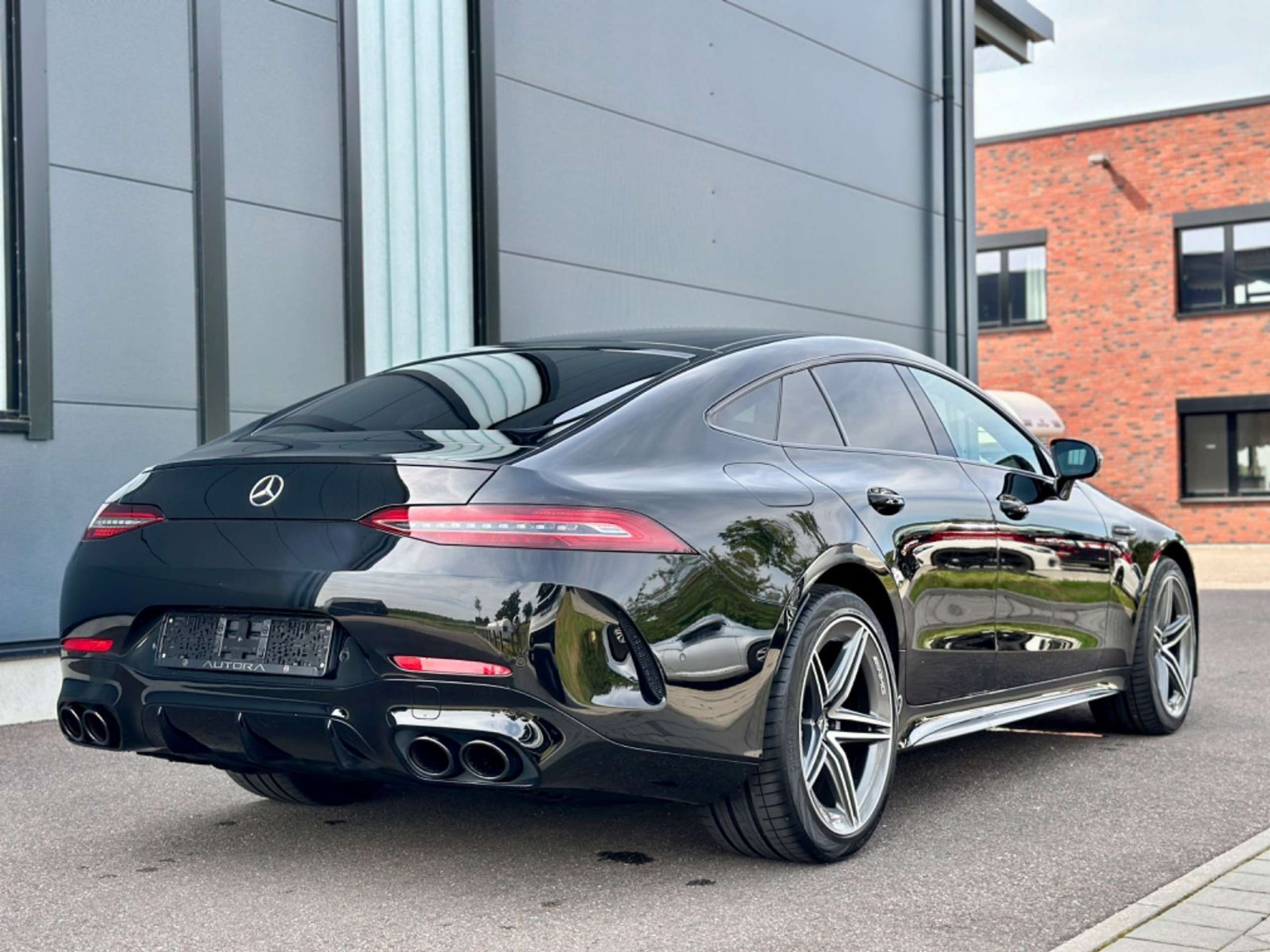 Mercedes-Benz - AMG GT