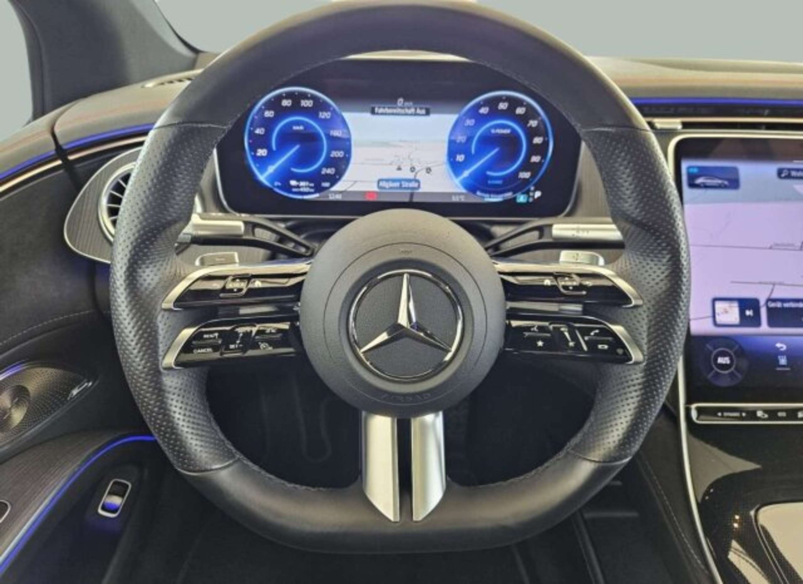 Mercedes-Benz - EQS