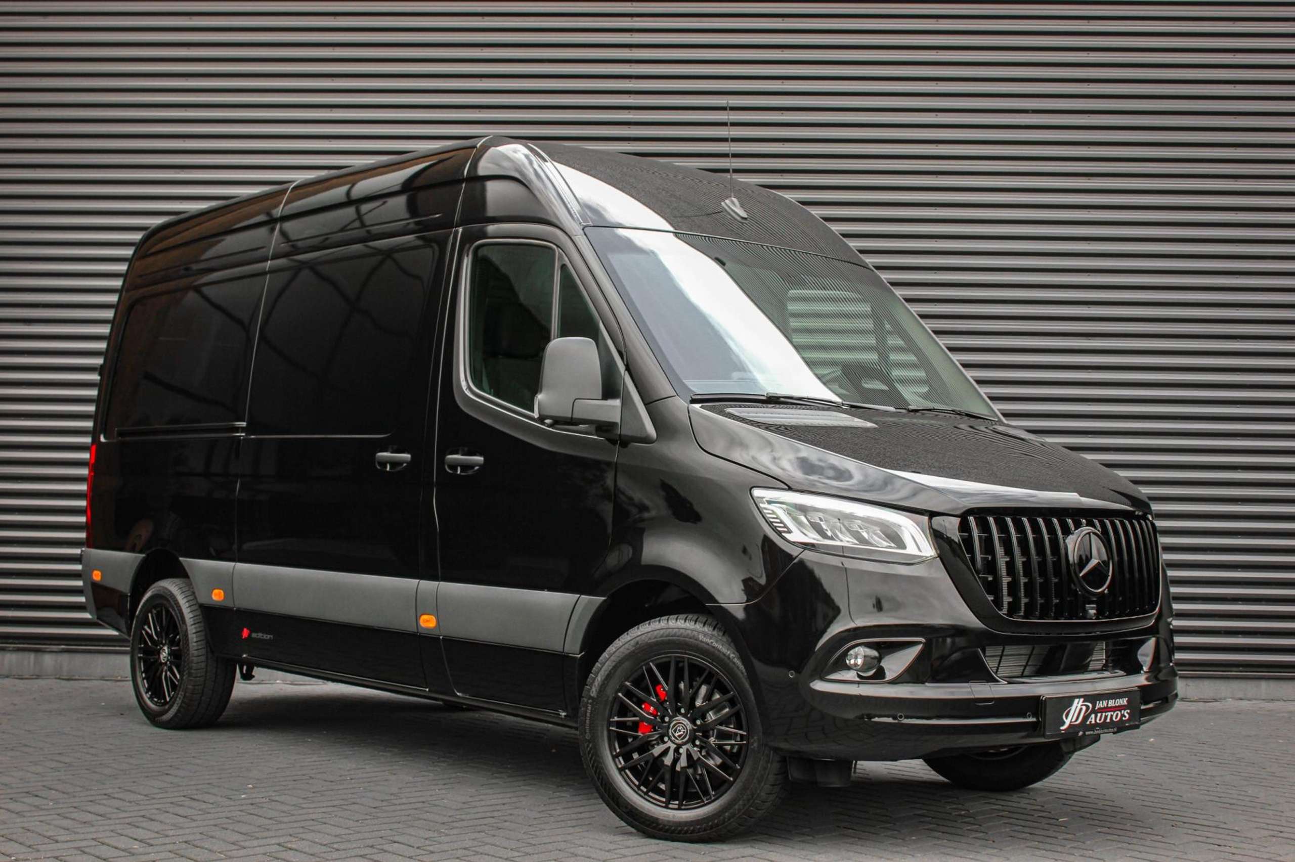 Mercedes-Benz - Sprinter