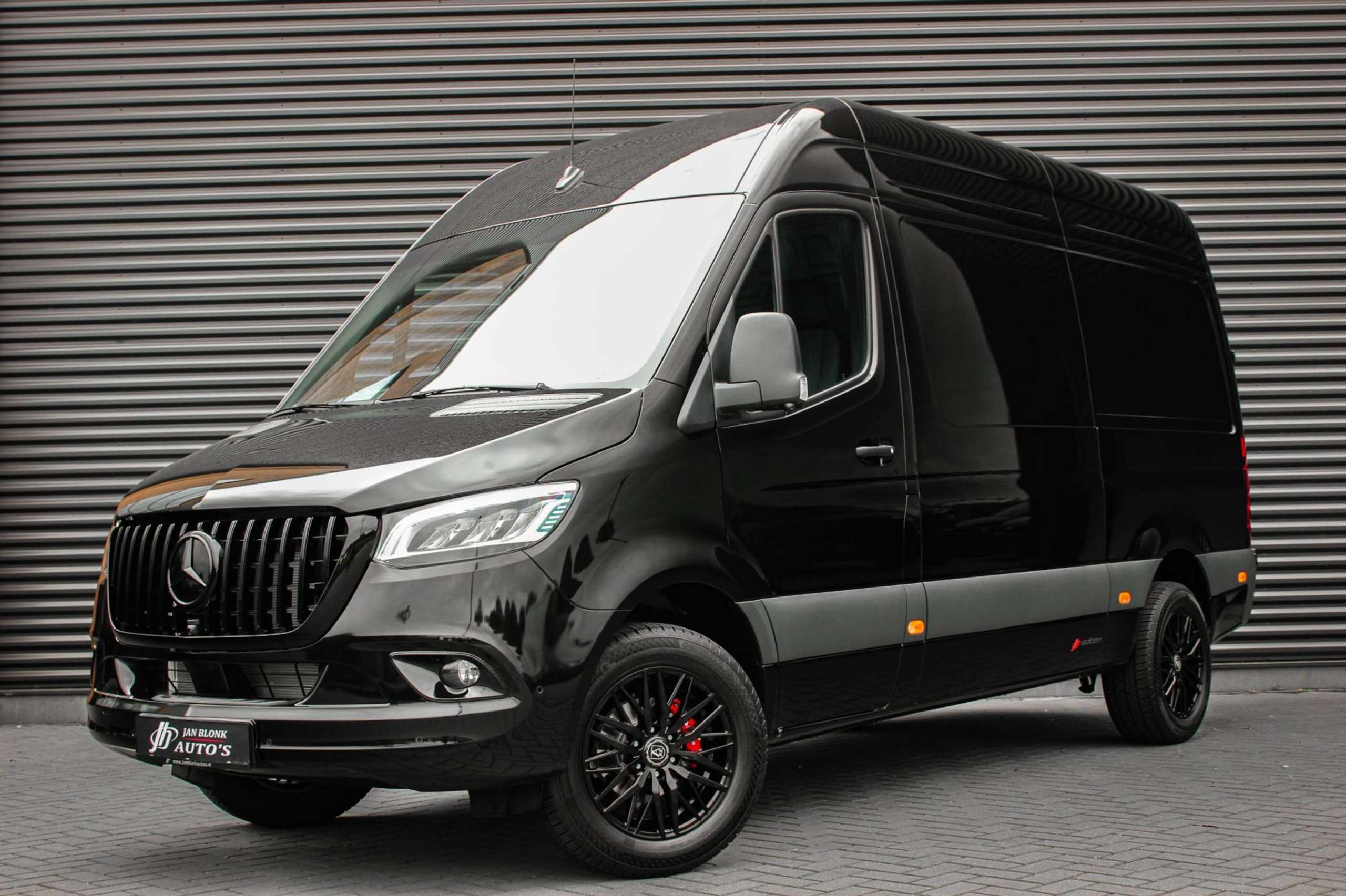 Mercedes-Benz - Sprinter