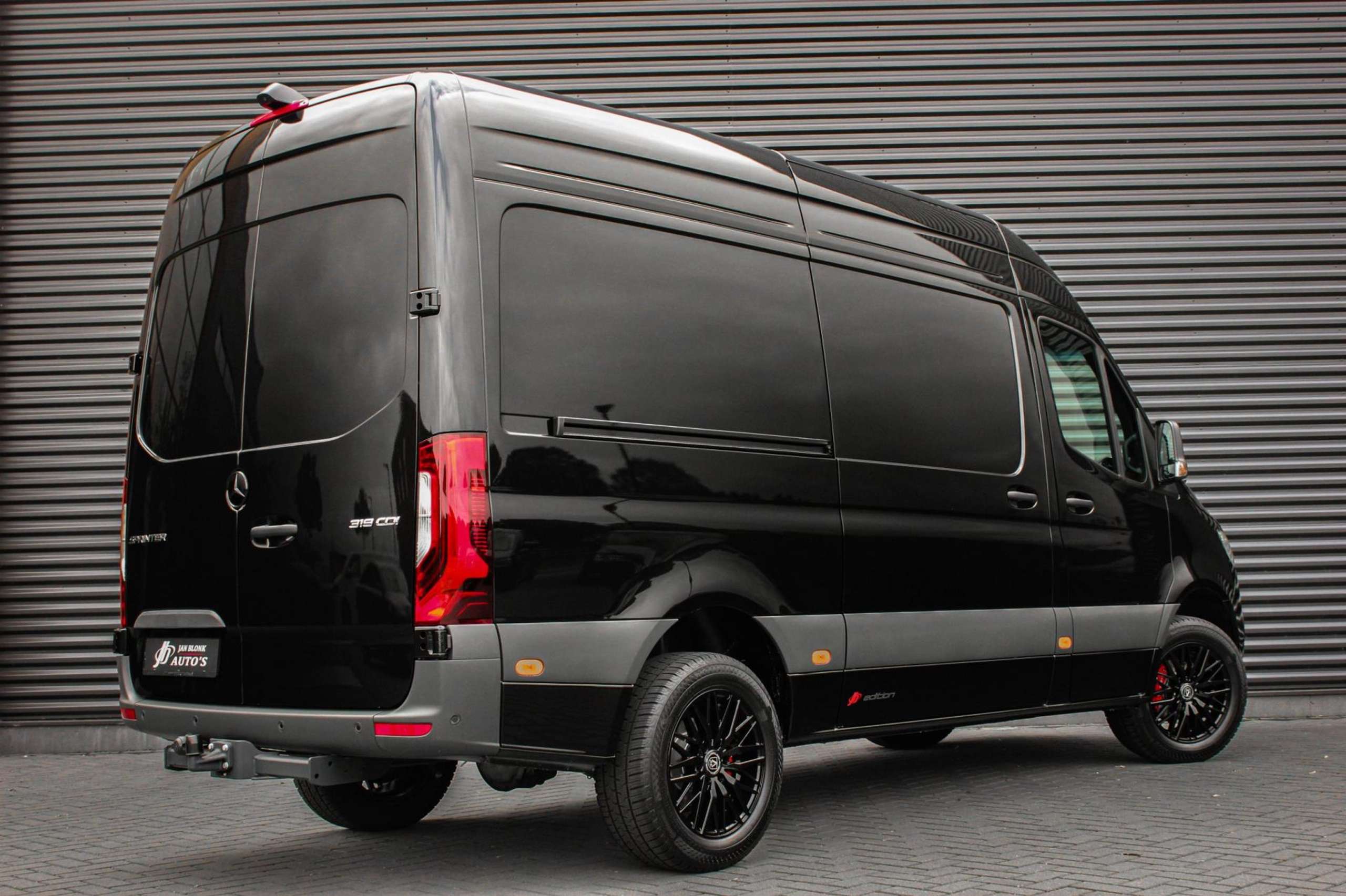 Mercedes-Benz - Sprinter