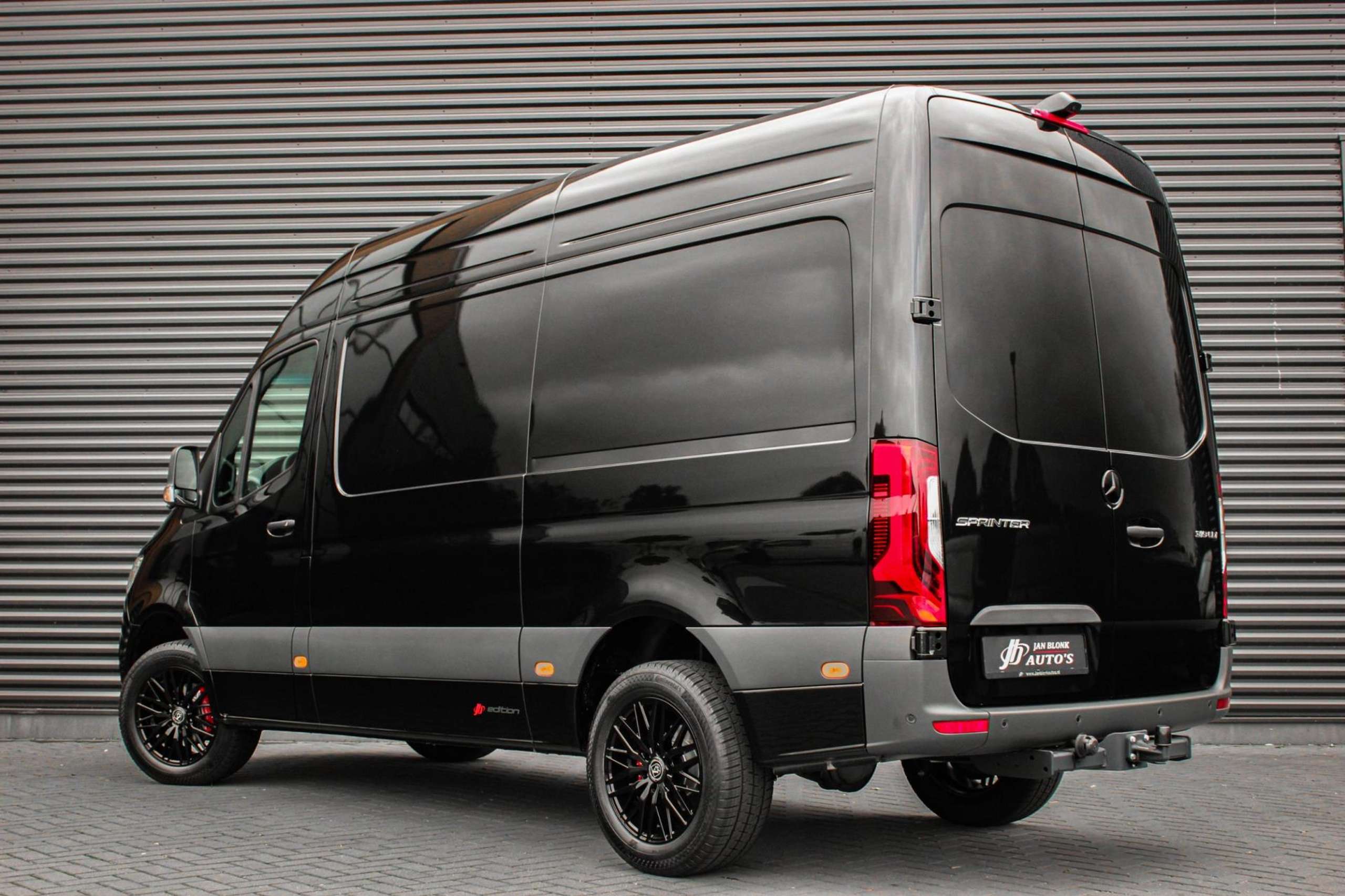 Mercedes-Benz - Sprinter