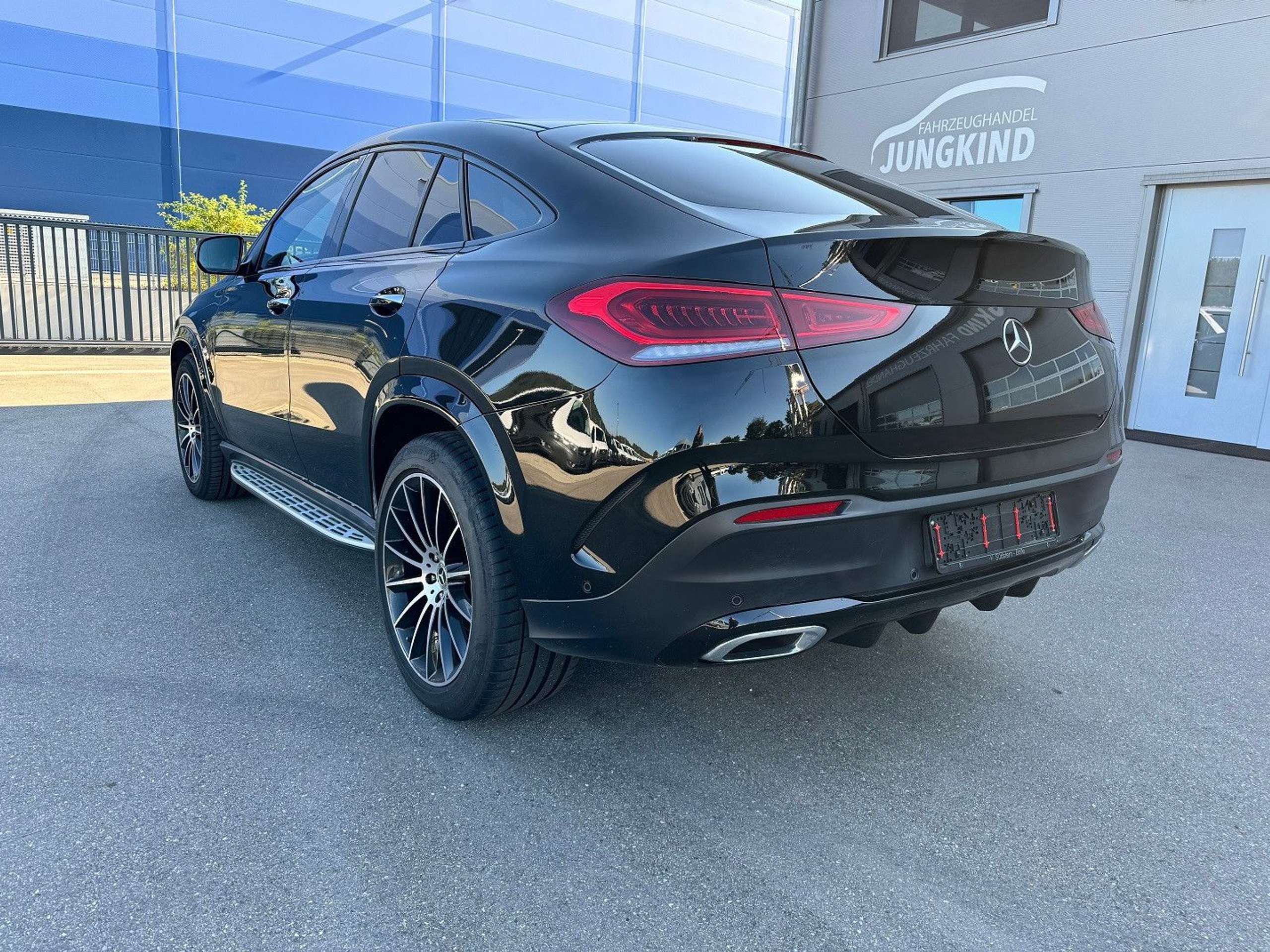 Mercedes-Benz - GLE 400