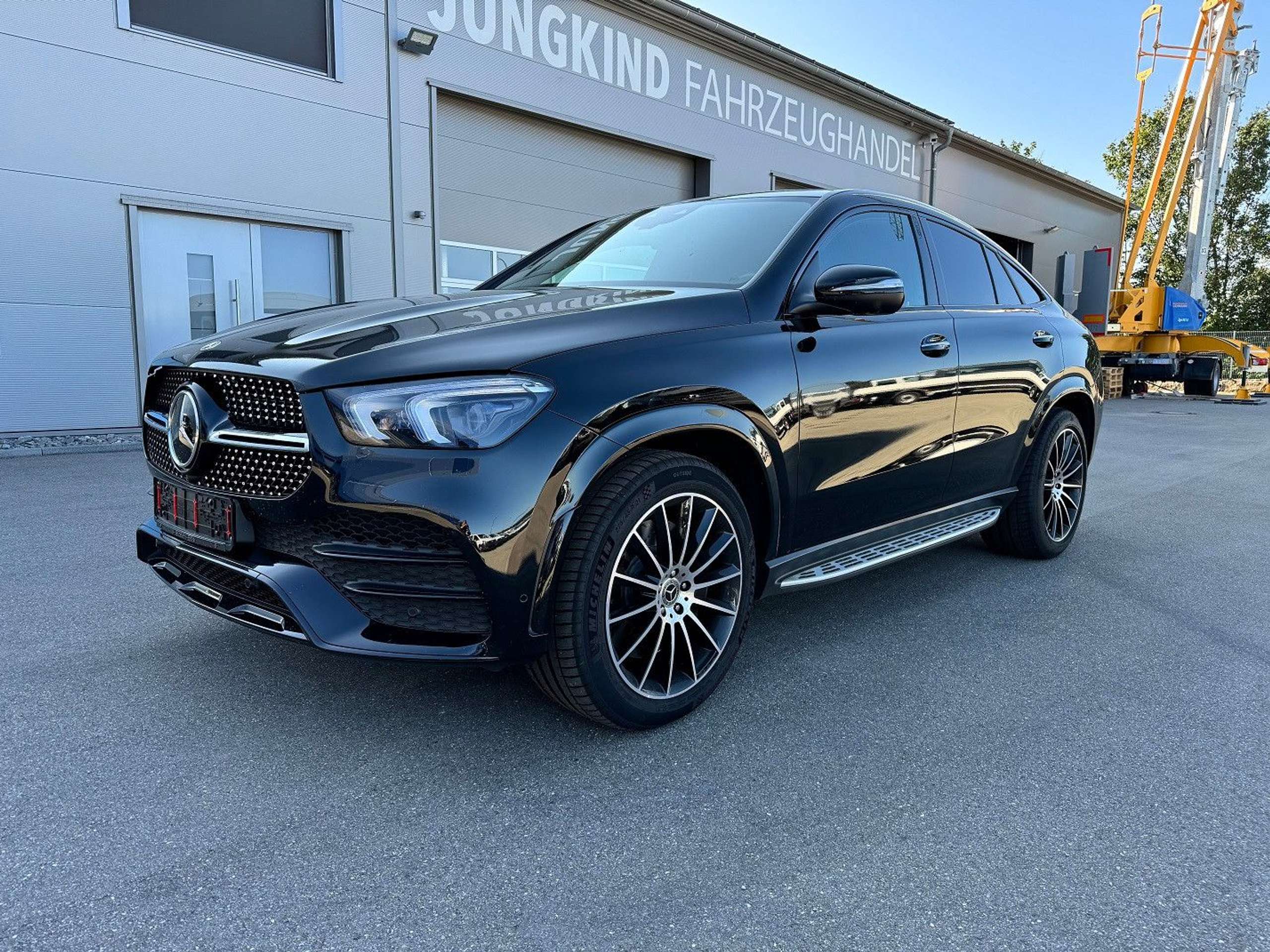 Mercedes-Benz - GLE 400