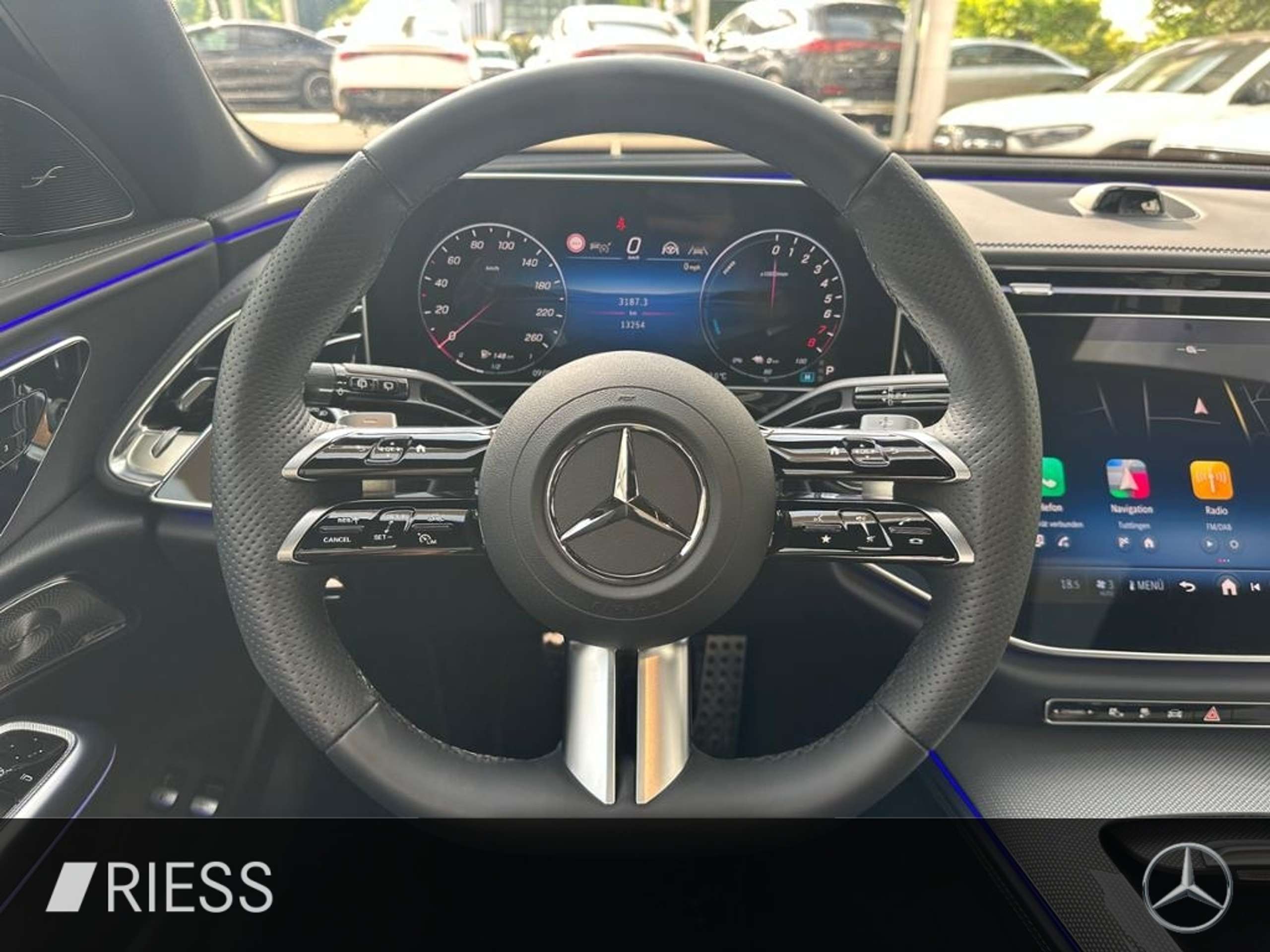 Mercedes-Benz - E 300