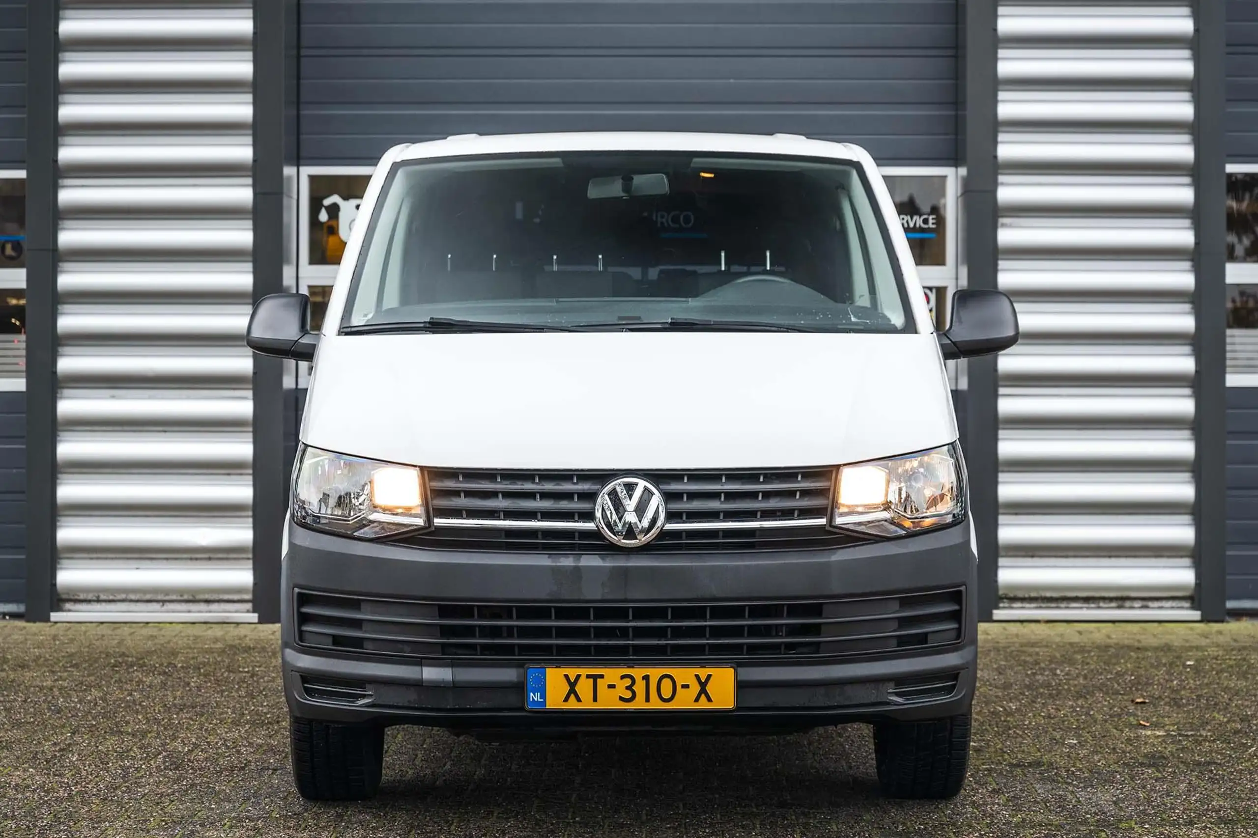 Volkswagen - Transporter