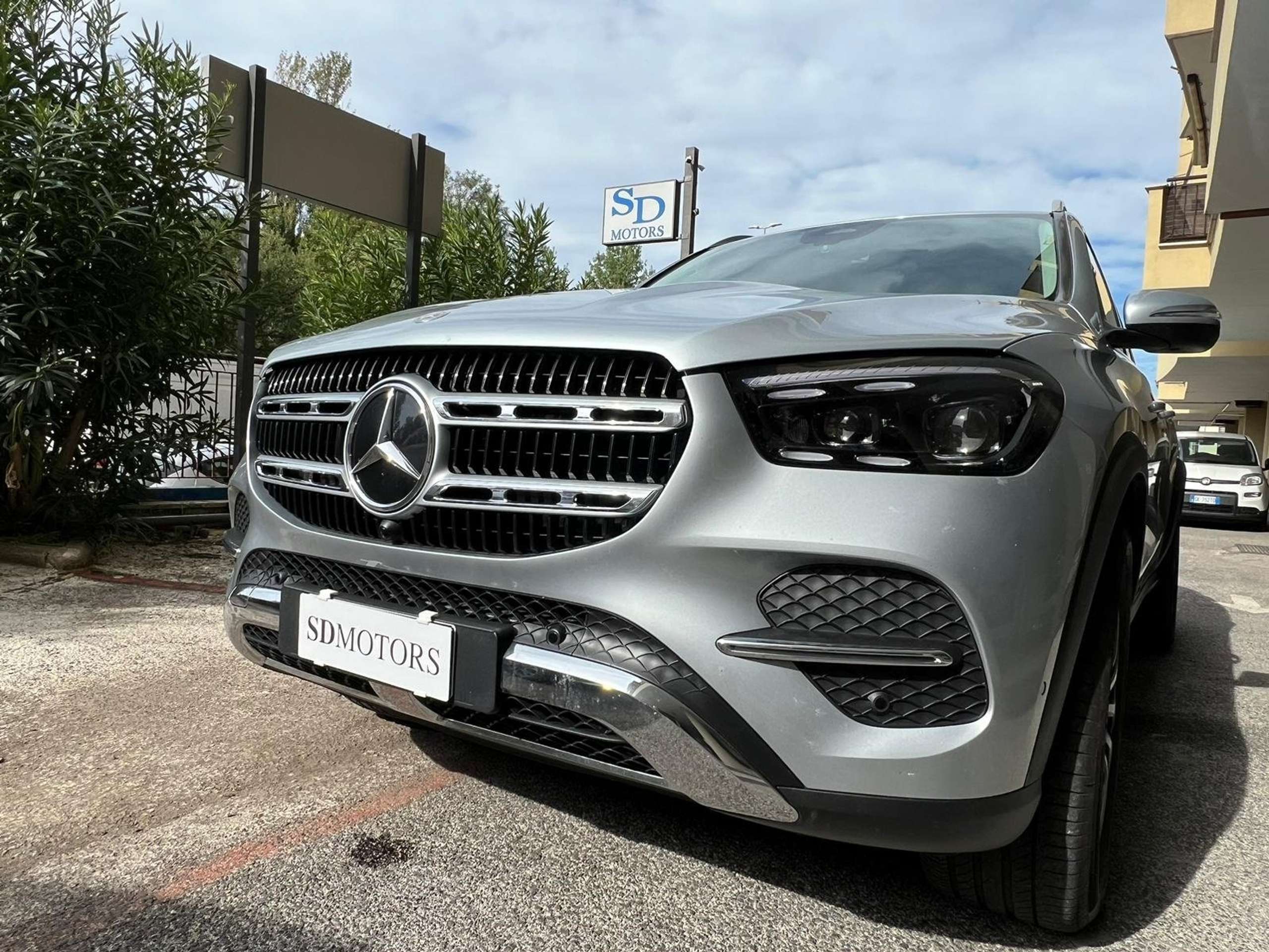 Mercedes-Benz - GLE 300