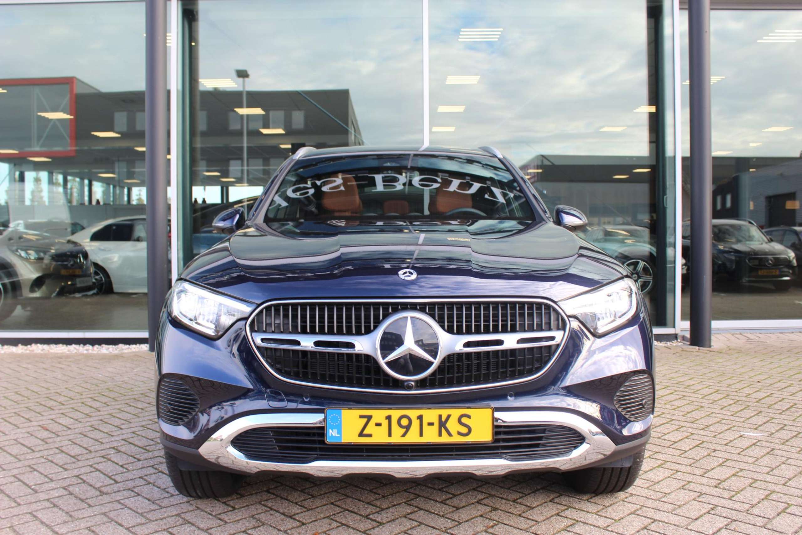 Mercedes-Benz - GLC 300