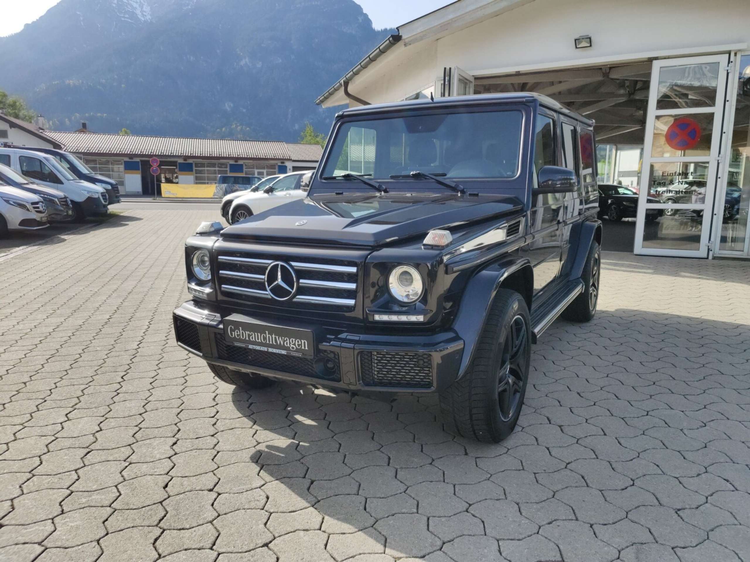 Mercedes-Benz - G 500