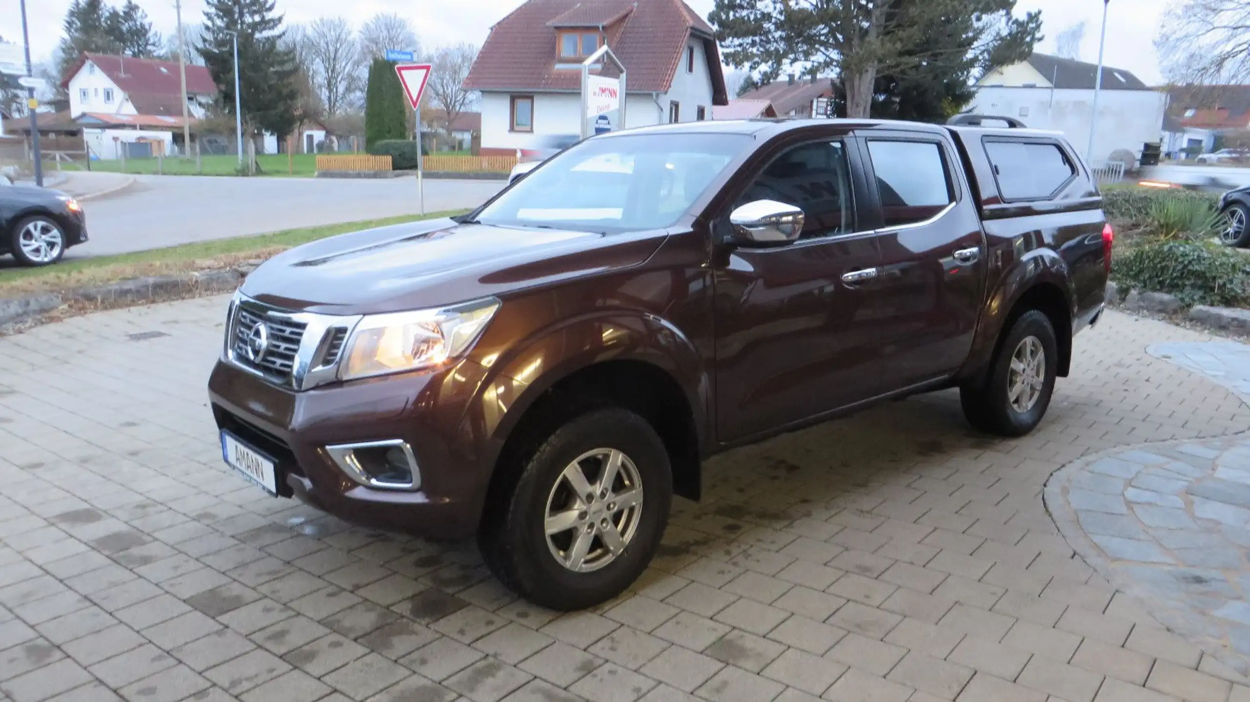 Nissan - Navara