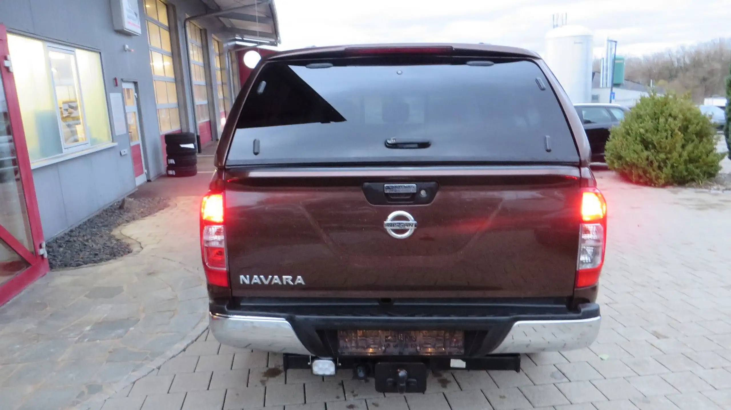 Nissan - Navara