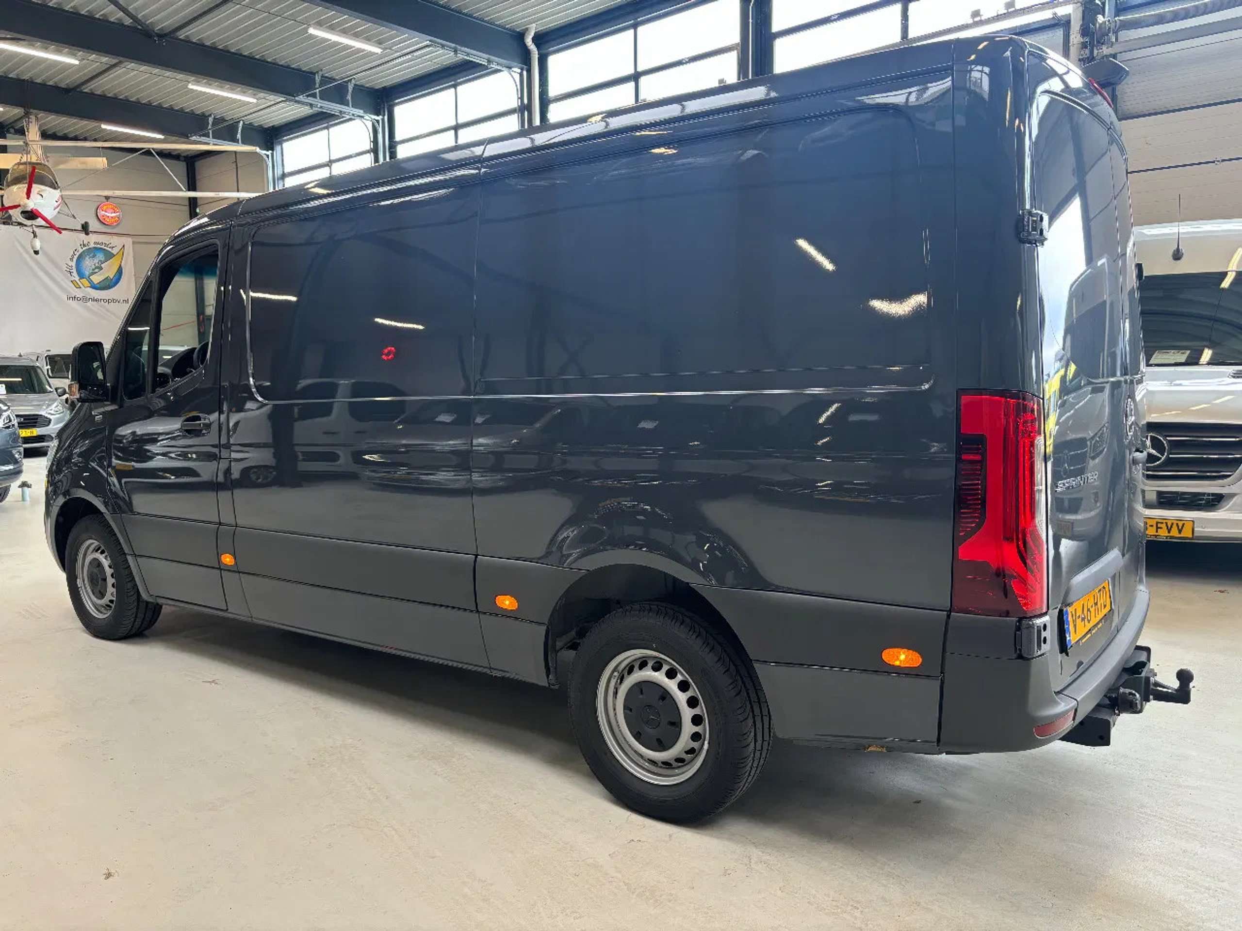 Mercedes-Benz - Sprinter