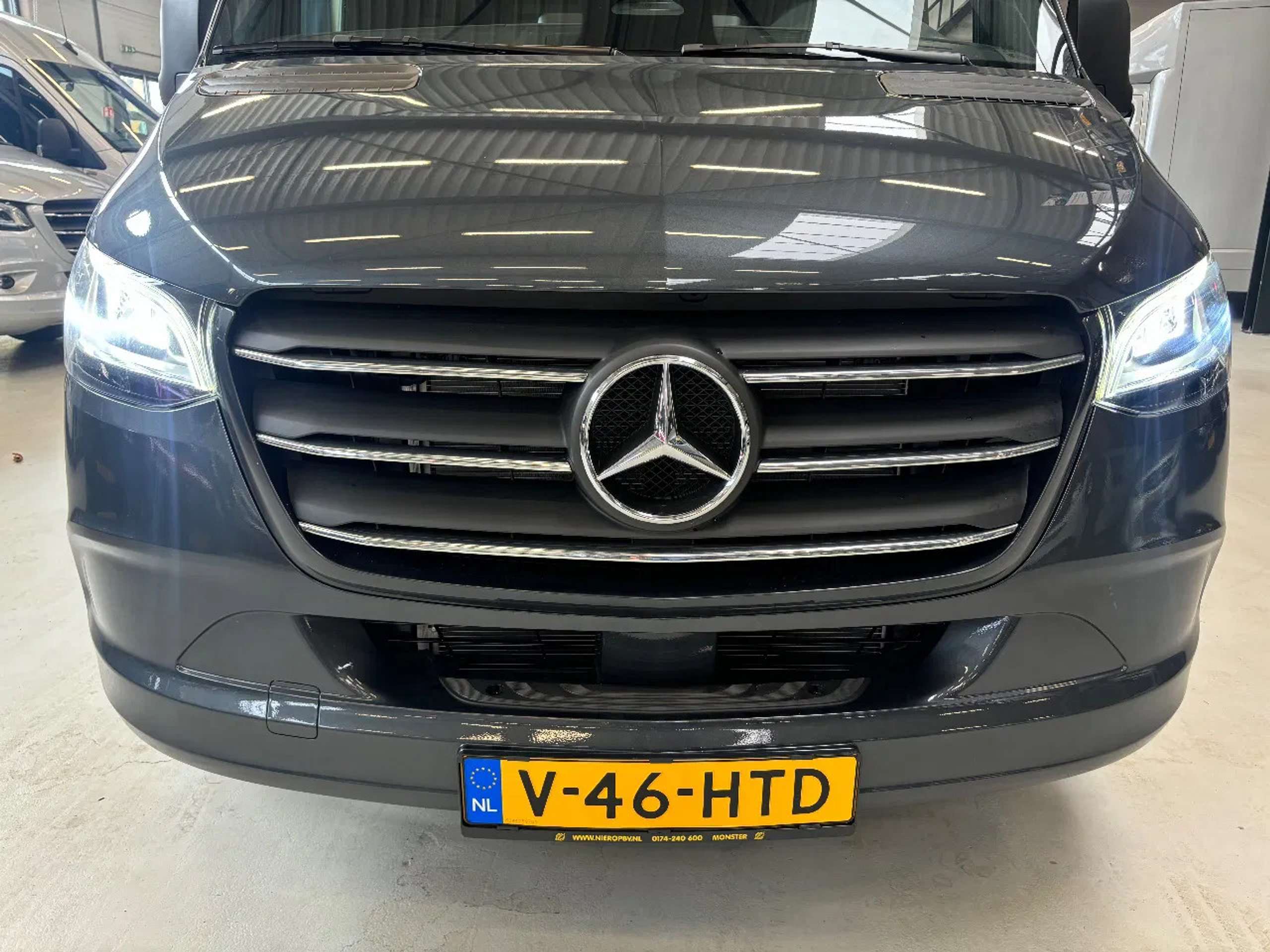 Mercedes-Benz - Sprinter