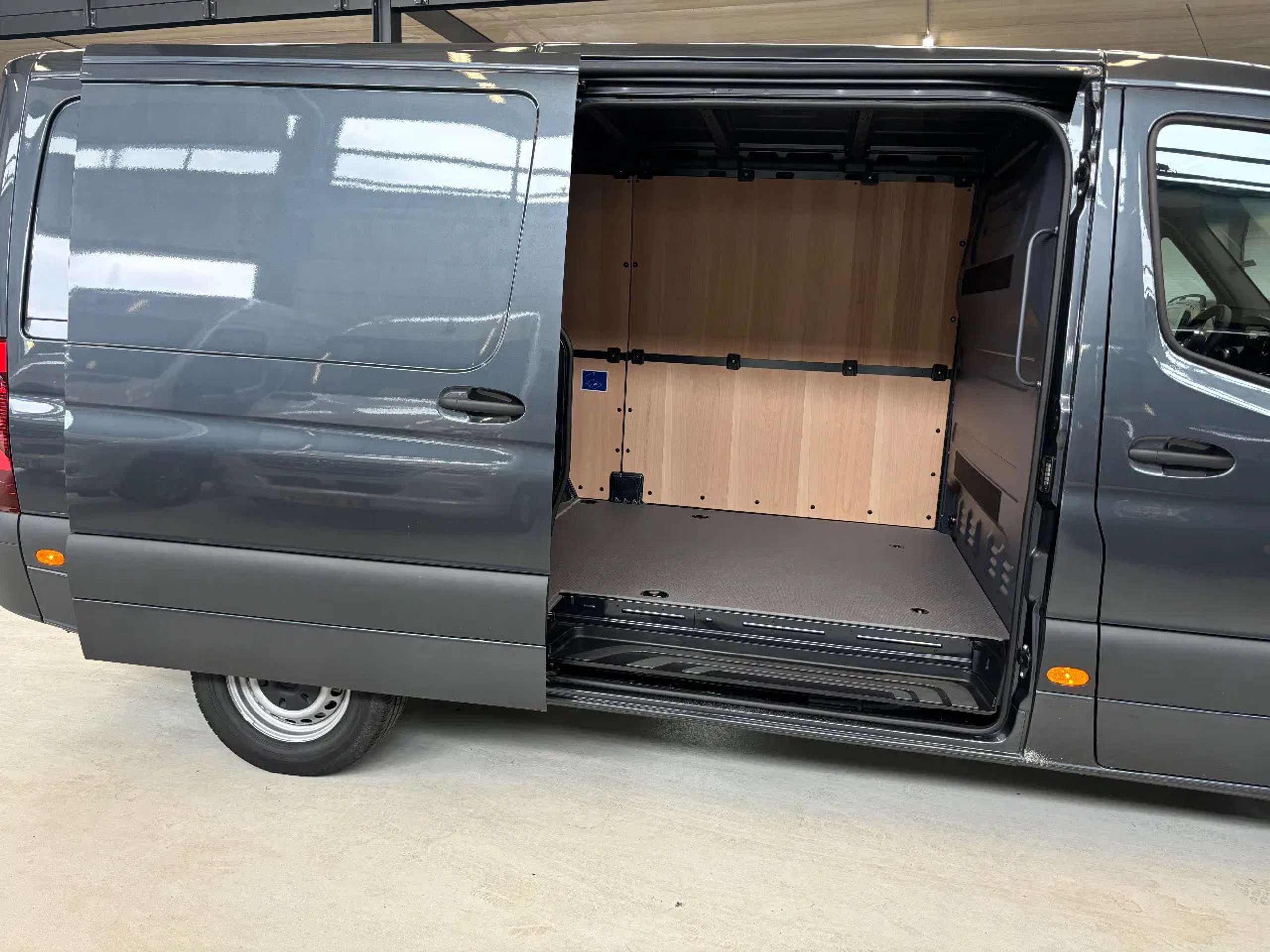 Mercedes-Benz - Sprinter