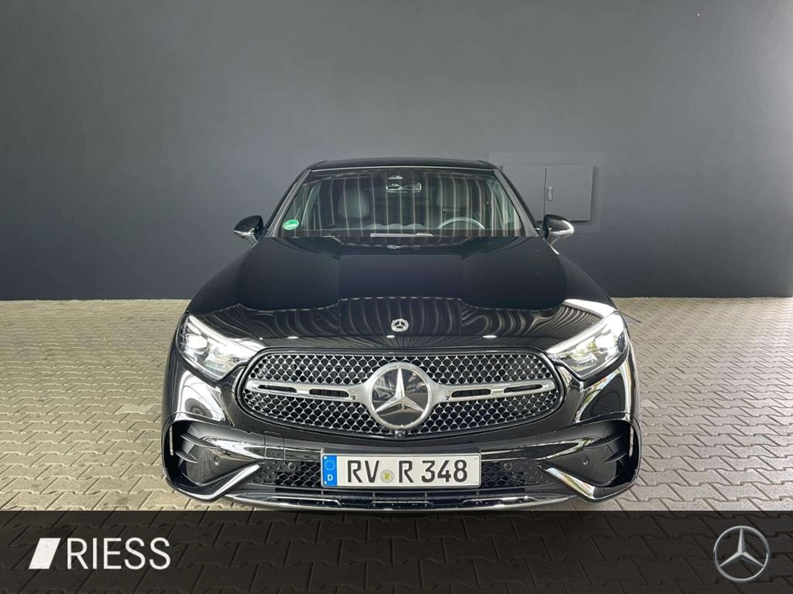 Mercedes-Benz - GLC 220