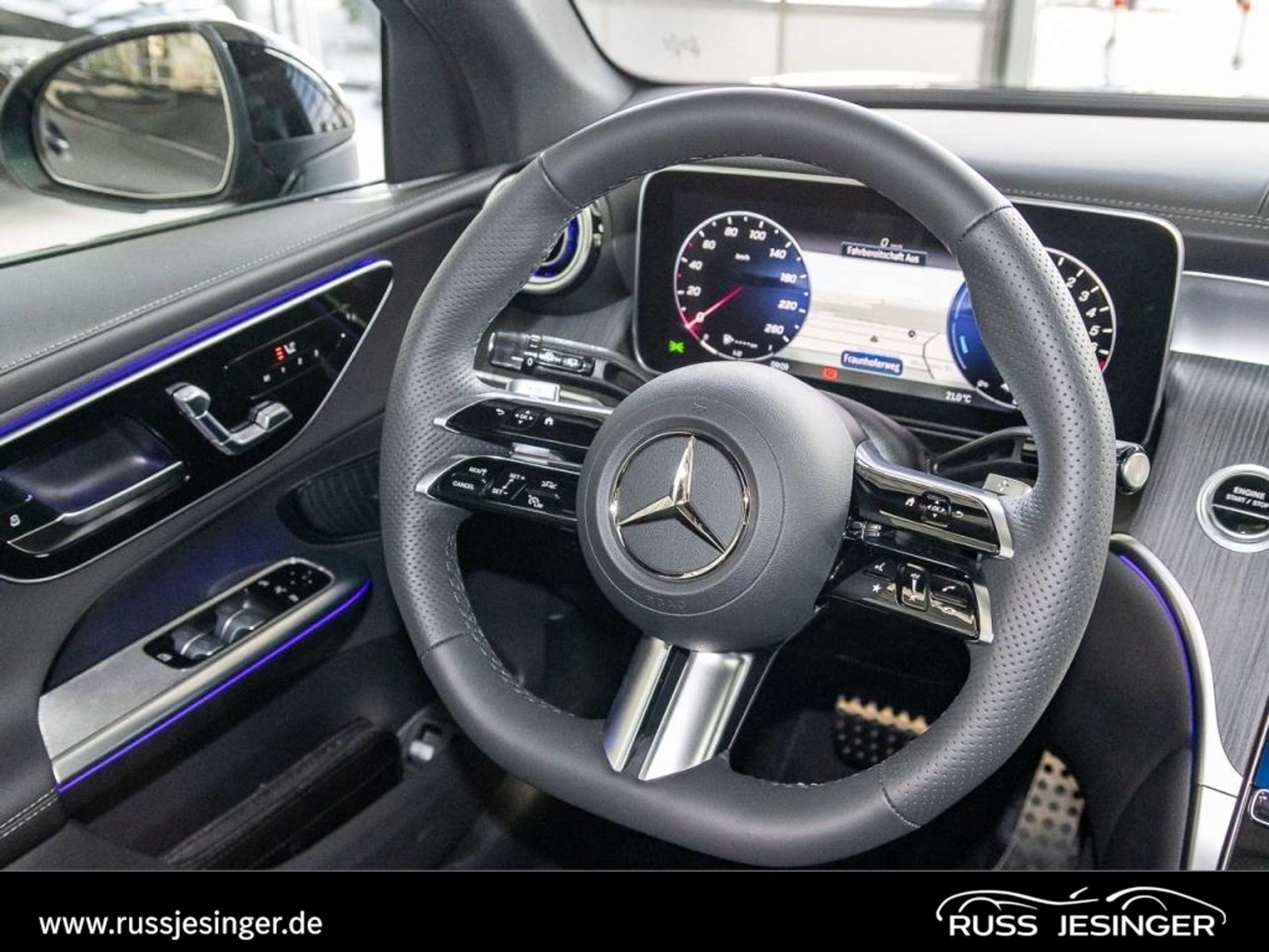 Mercedes-Benz - GLC 300