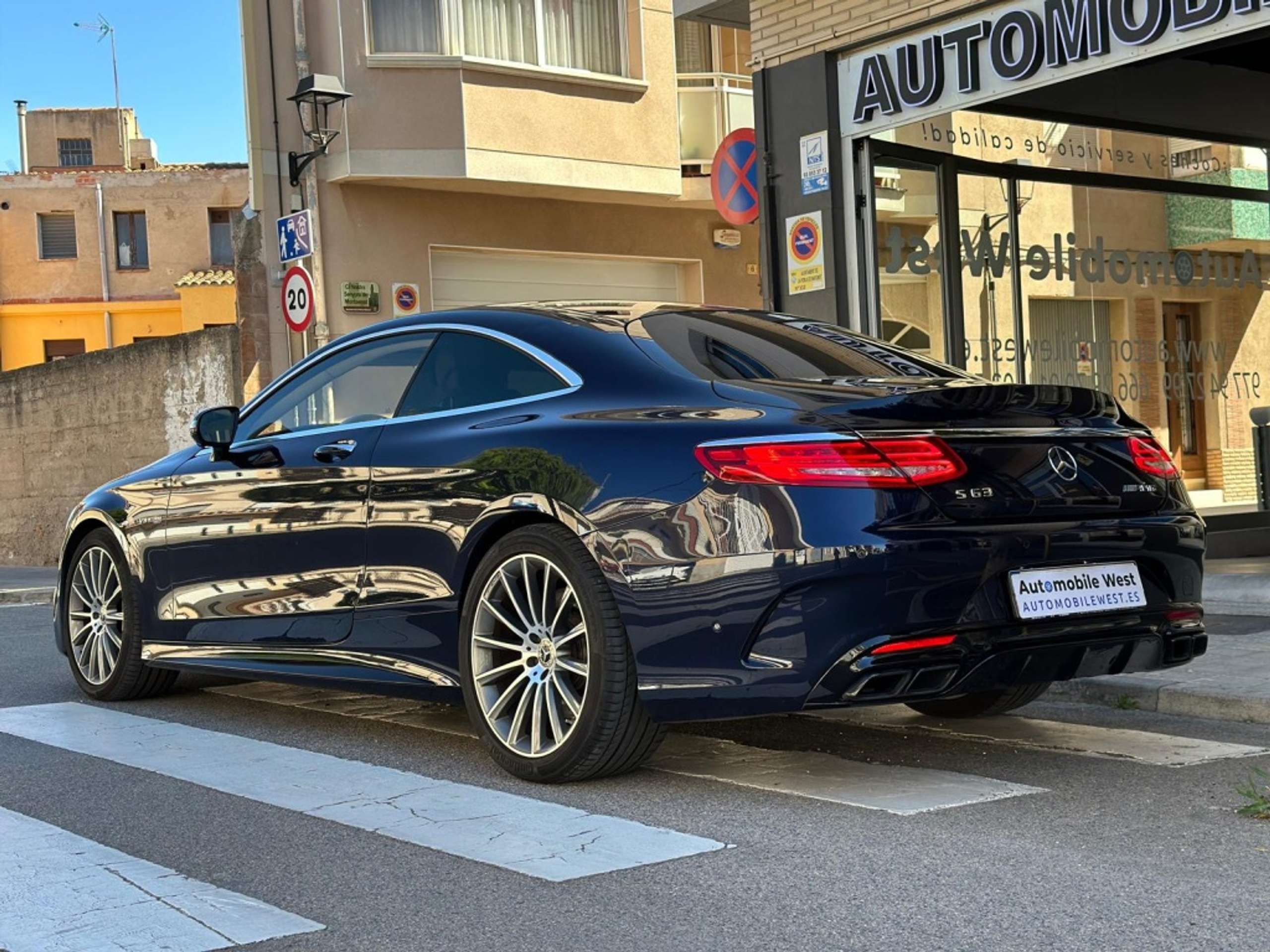 Mercedes-Benz - S 63 AMG