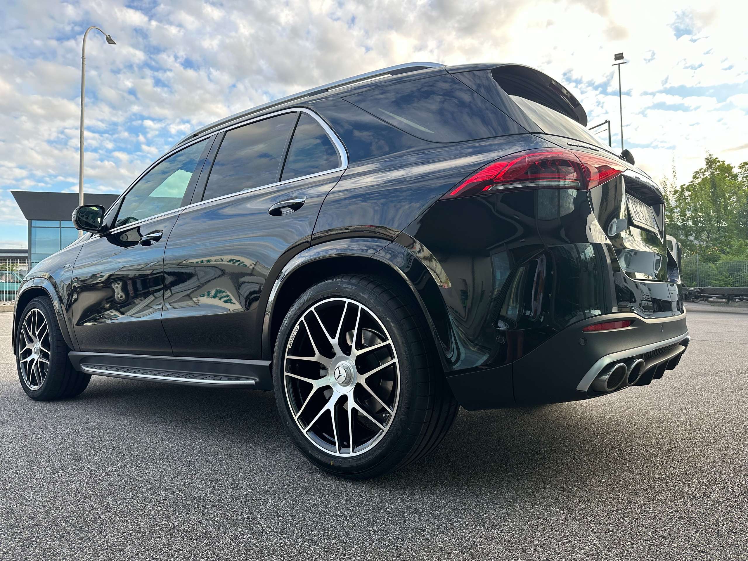 Mercedes-Benz - GLE 53 AMG