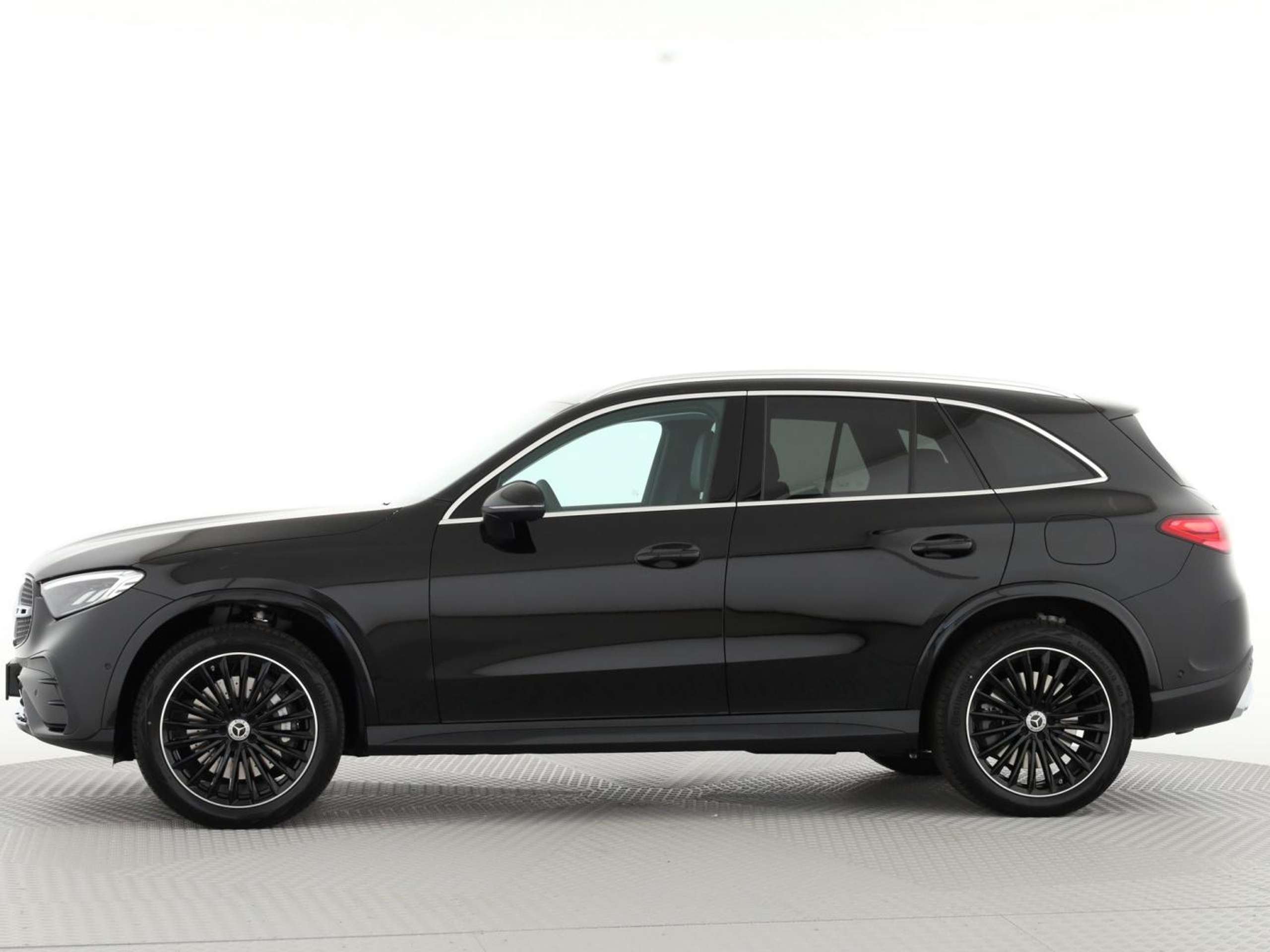 Mercedes-Benz - GLC 300