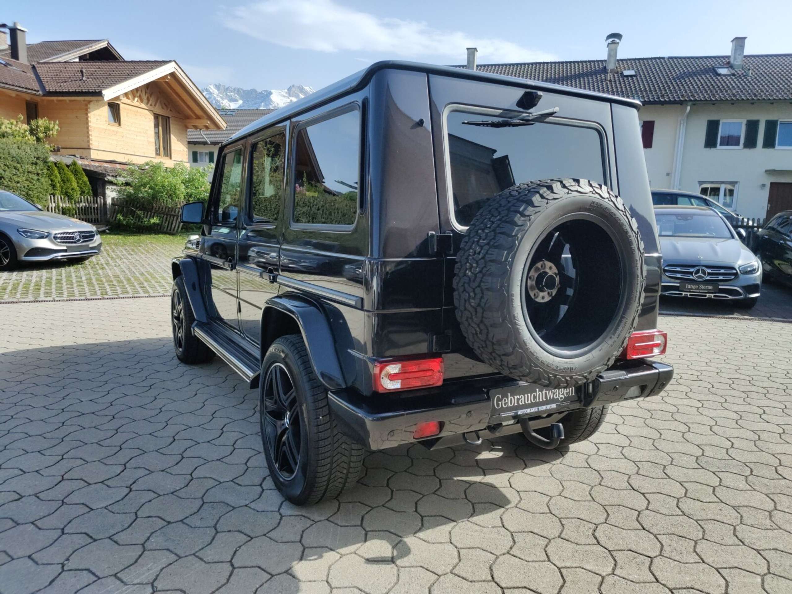 Mercedes-Benz - G 500