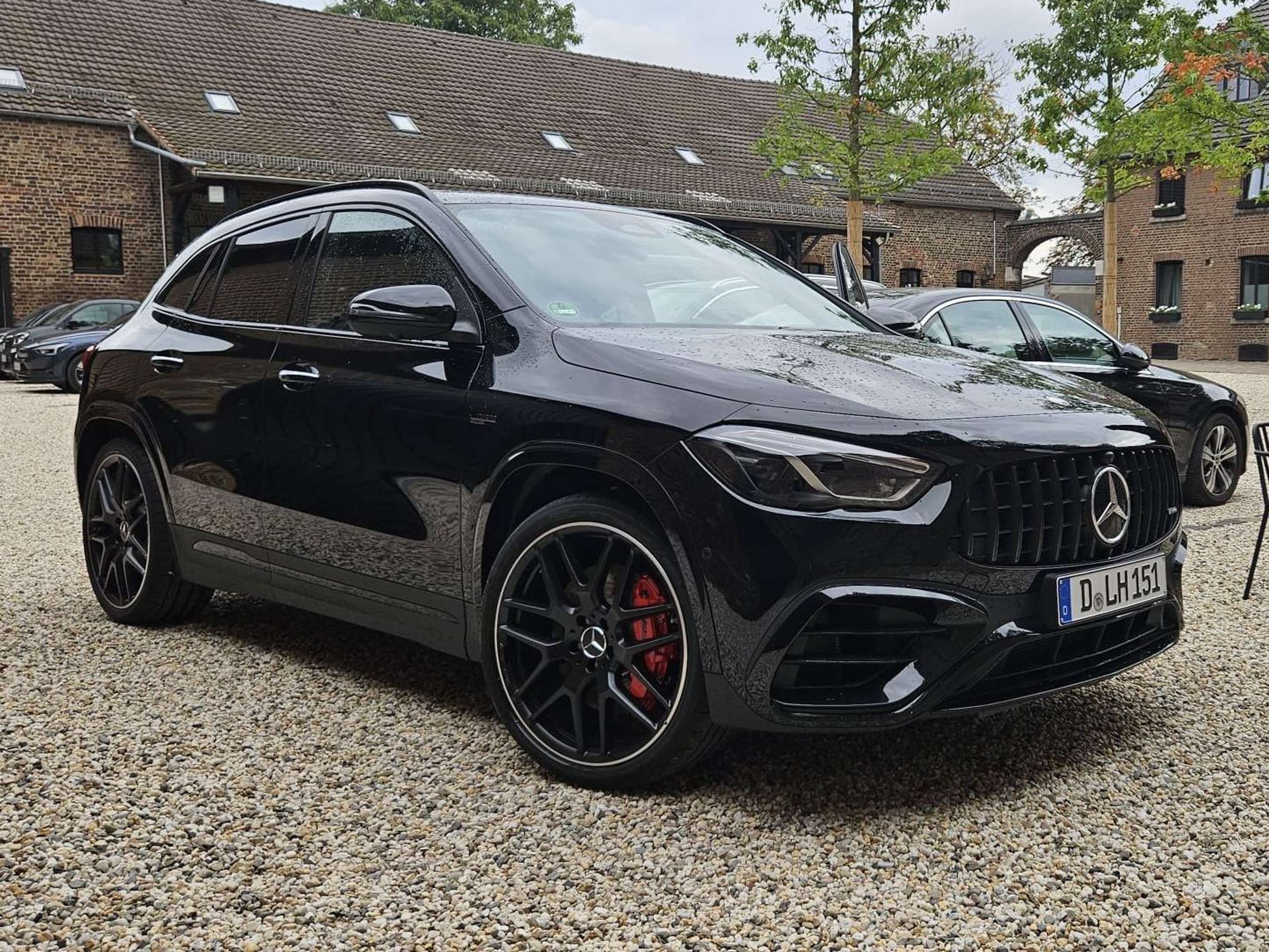 Mercedes-Benz - GLA 45 AMG