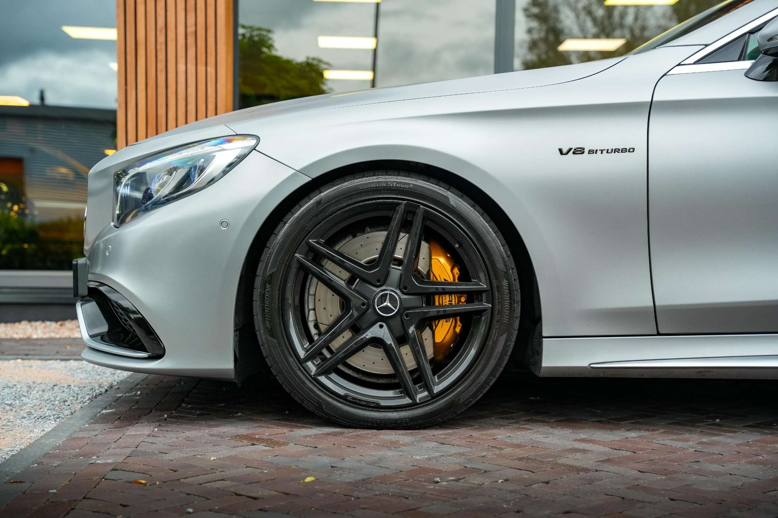 Mercedes-Benz - S 63 AMG