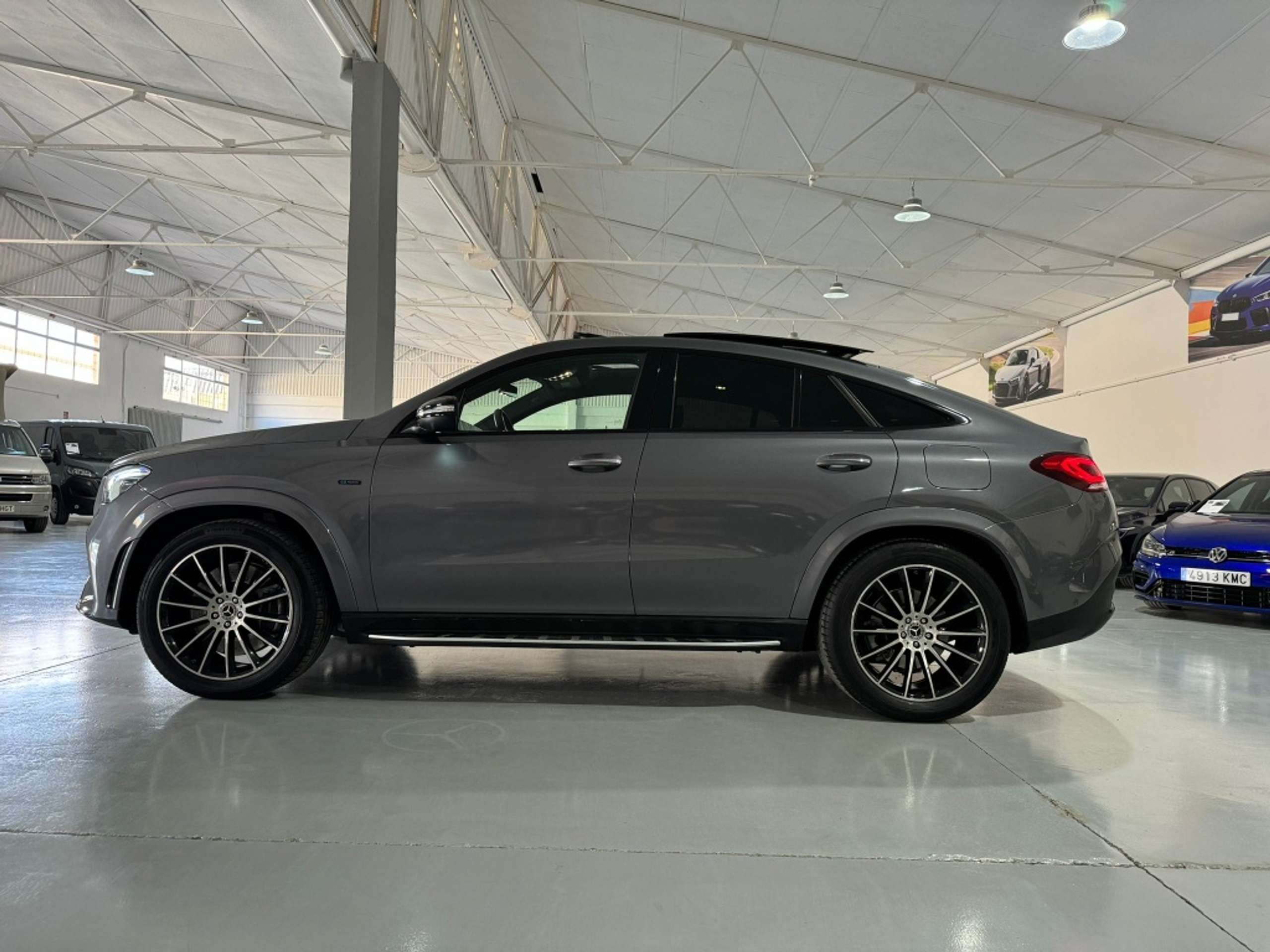 Mercedes-Benz - GLE 350