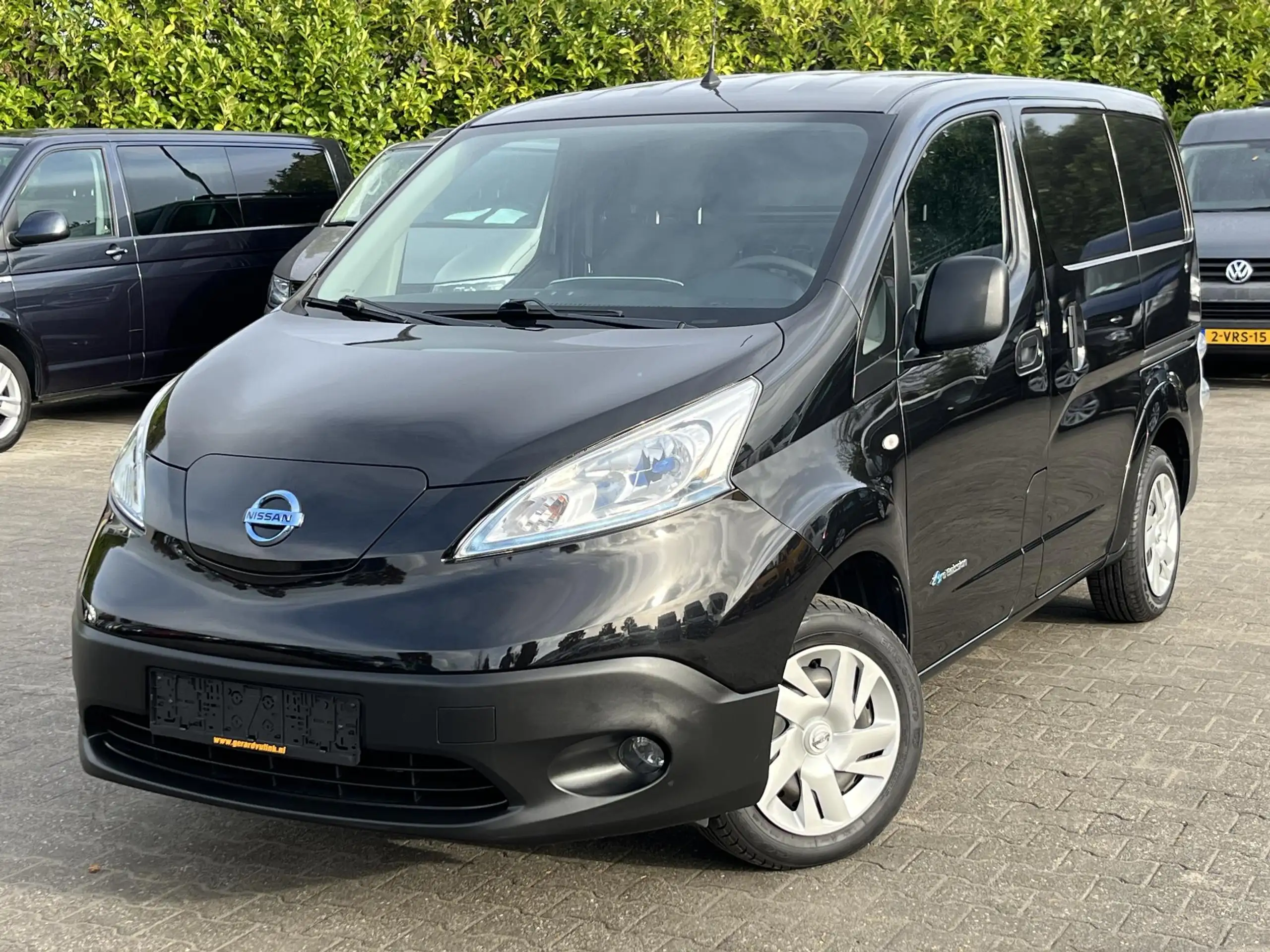 Nissan - E-NV200