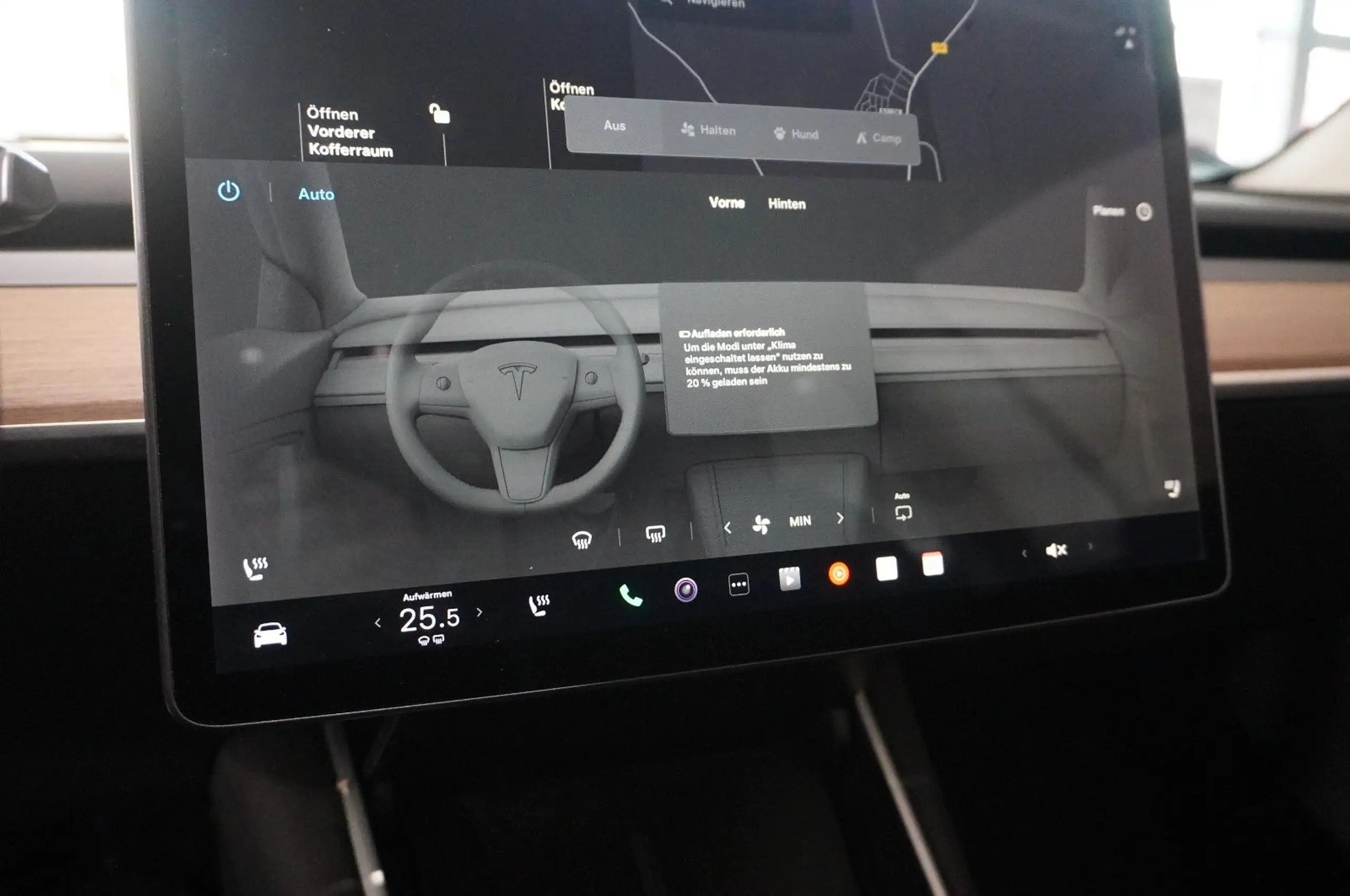 Tesla - Model 3