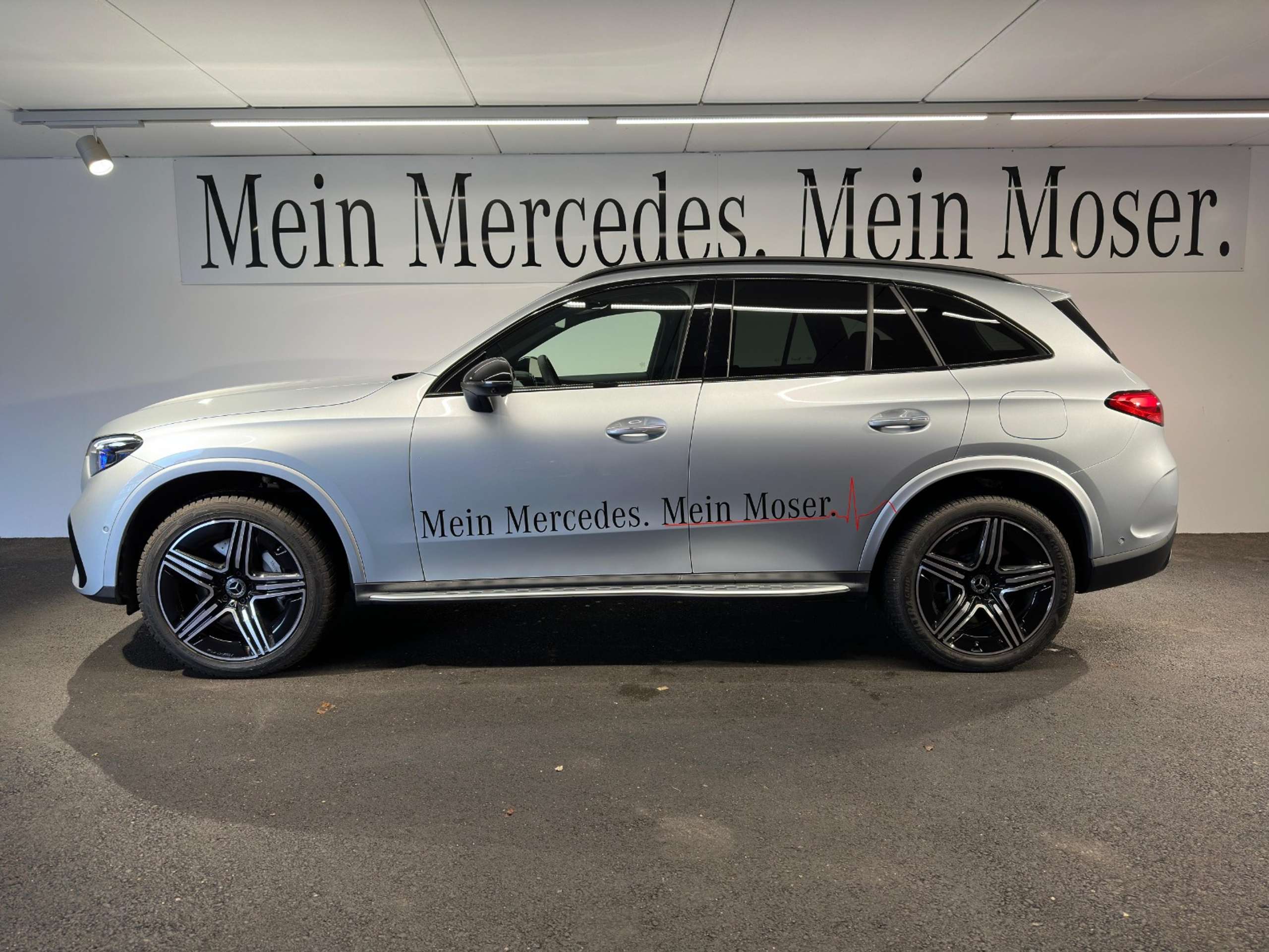 Mercedes-Benz - GLC 300