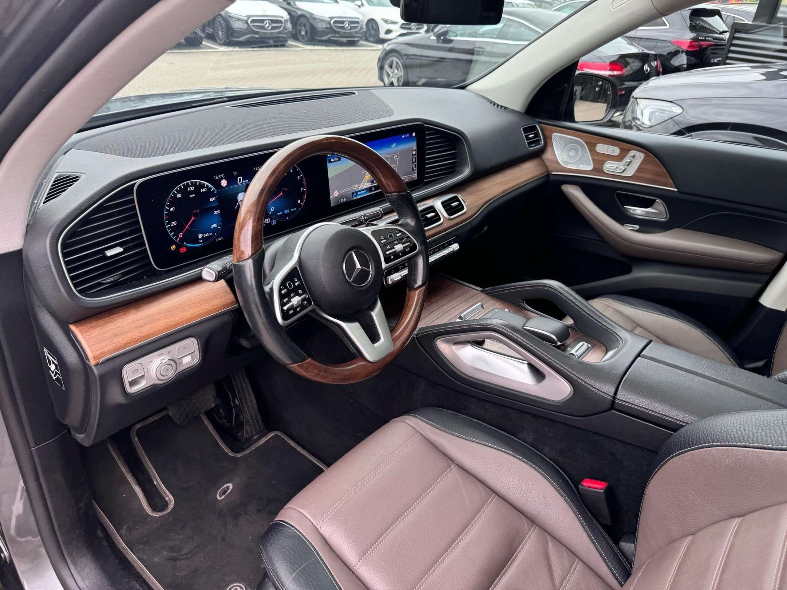 Mercedes-Benz - GLE 580