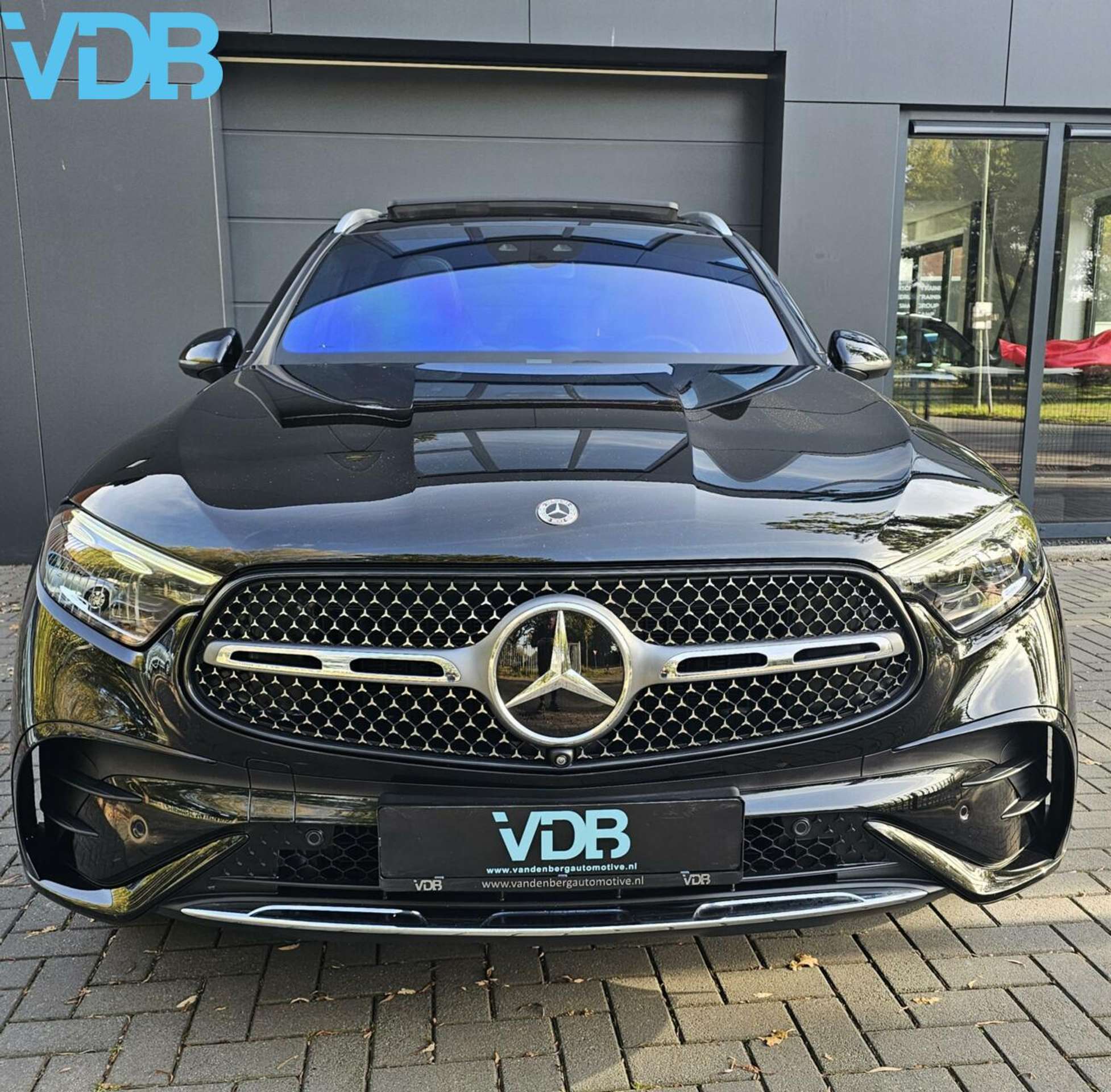 Mercedes-Benz - GLC 400