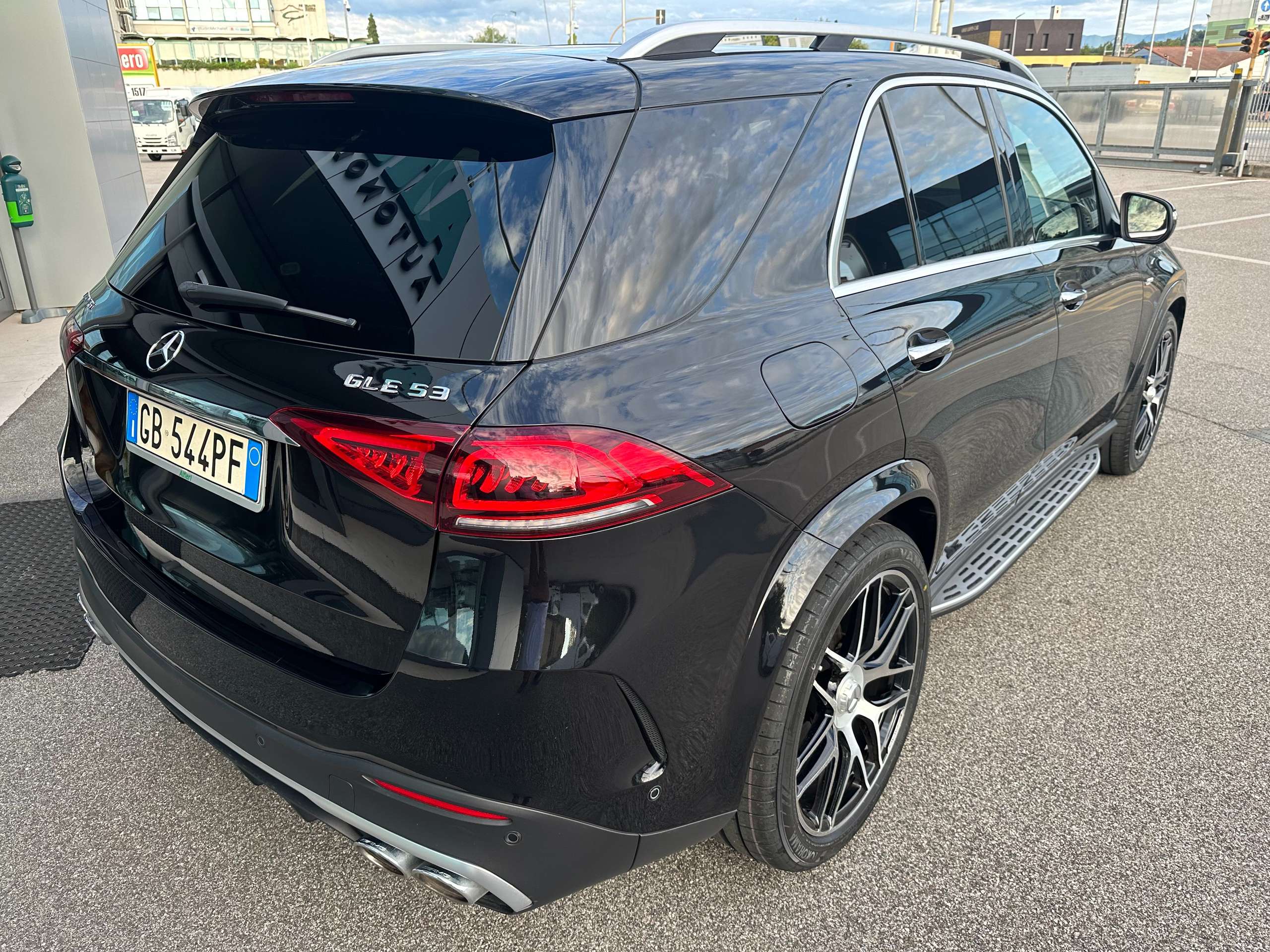 Mercedes-Benz - GLE 53 AMG