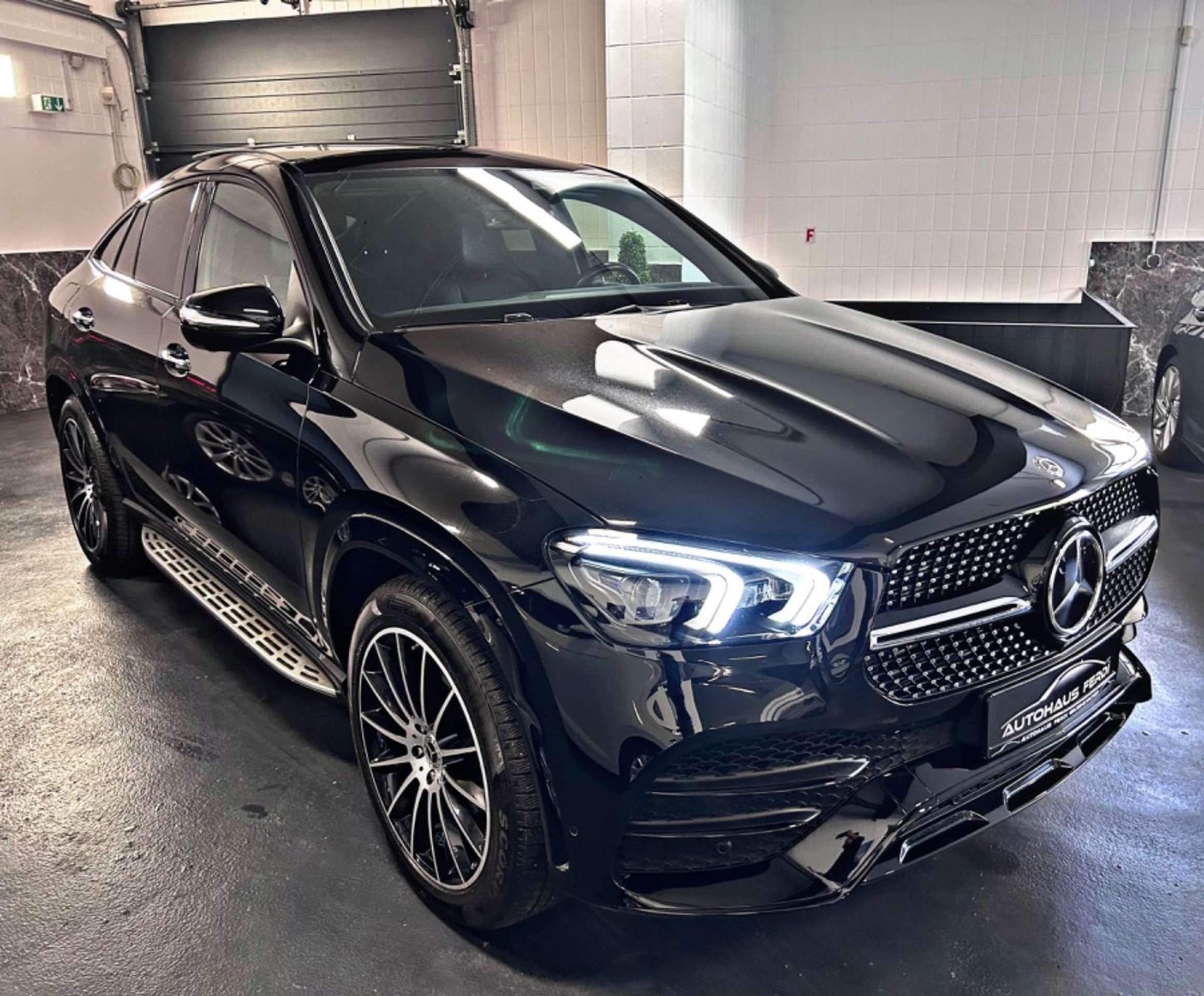 Mercedes-Benz - GLE 350