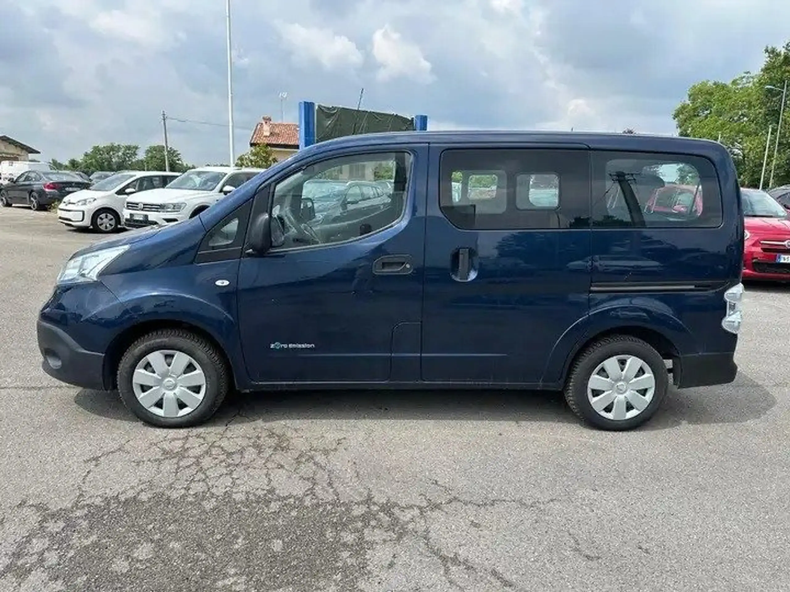 Nissan - E-NV200