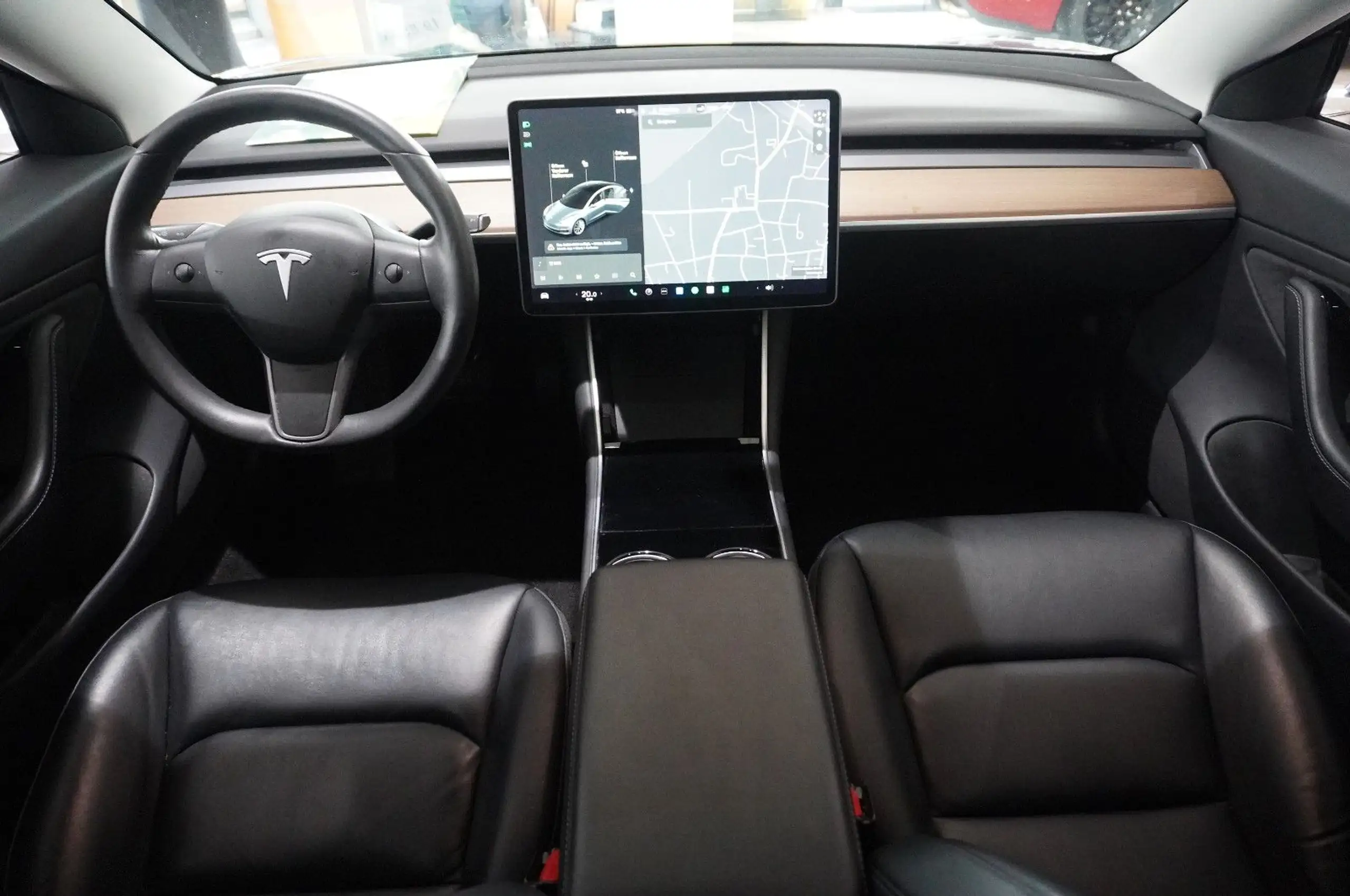 Tesla - Model 3