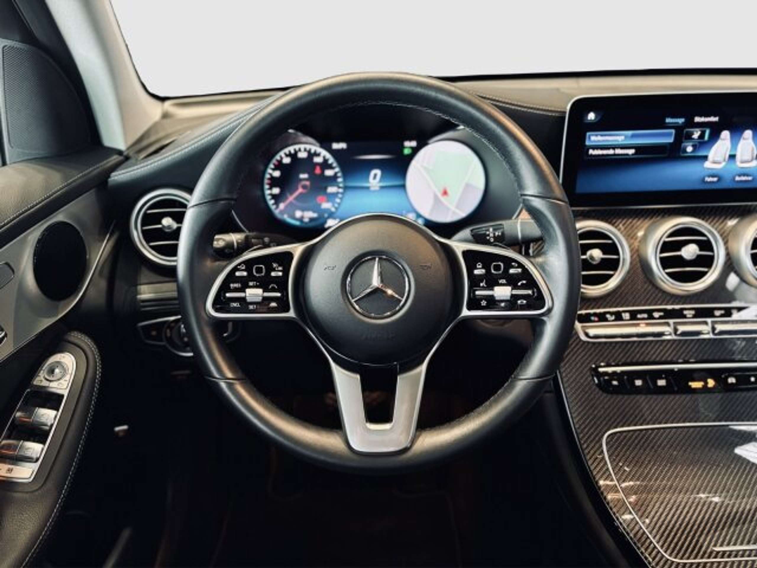 Mercedes-Benz - GLC 400