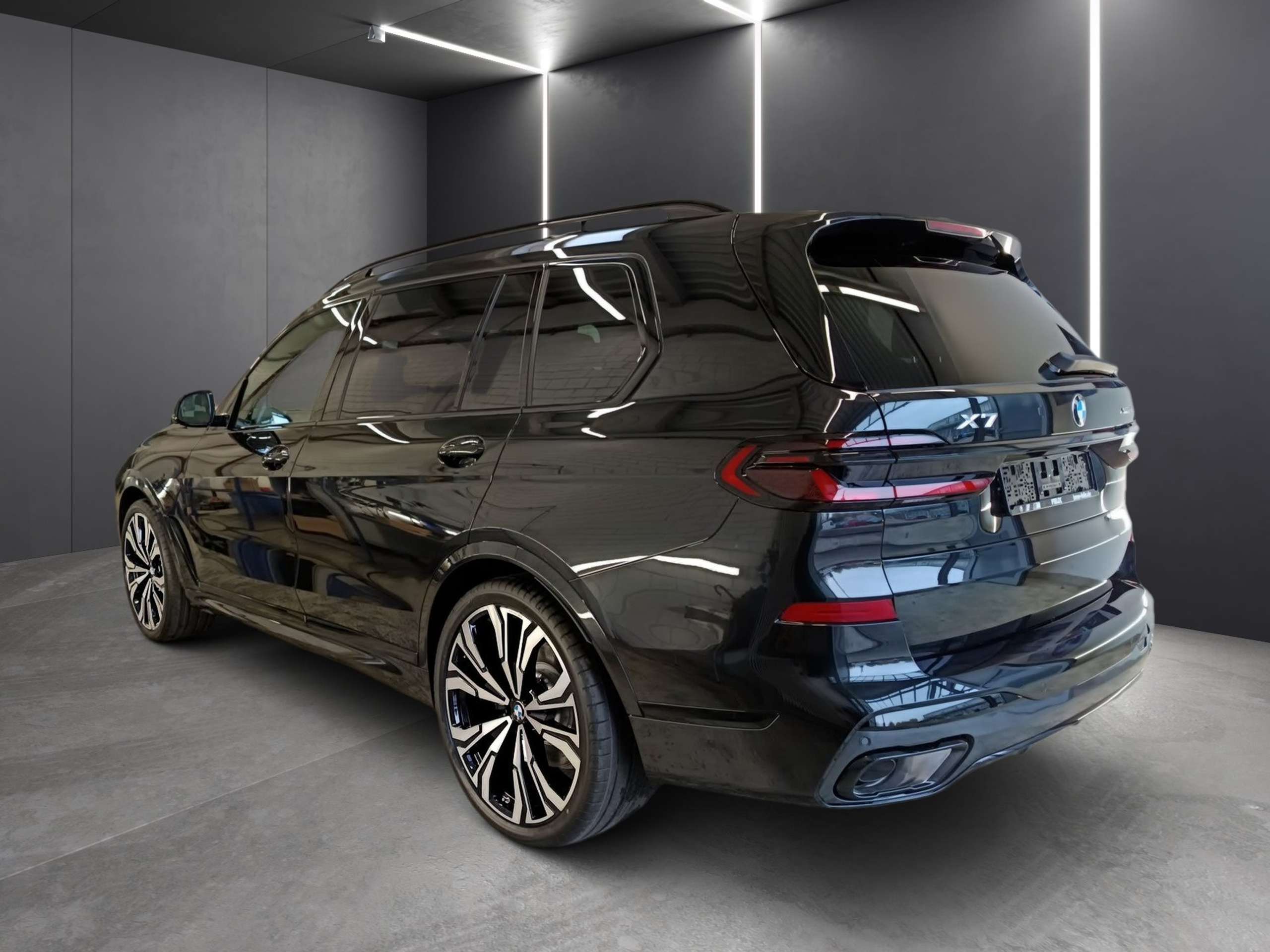 BMW - X7