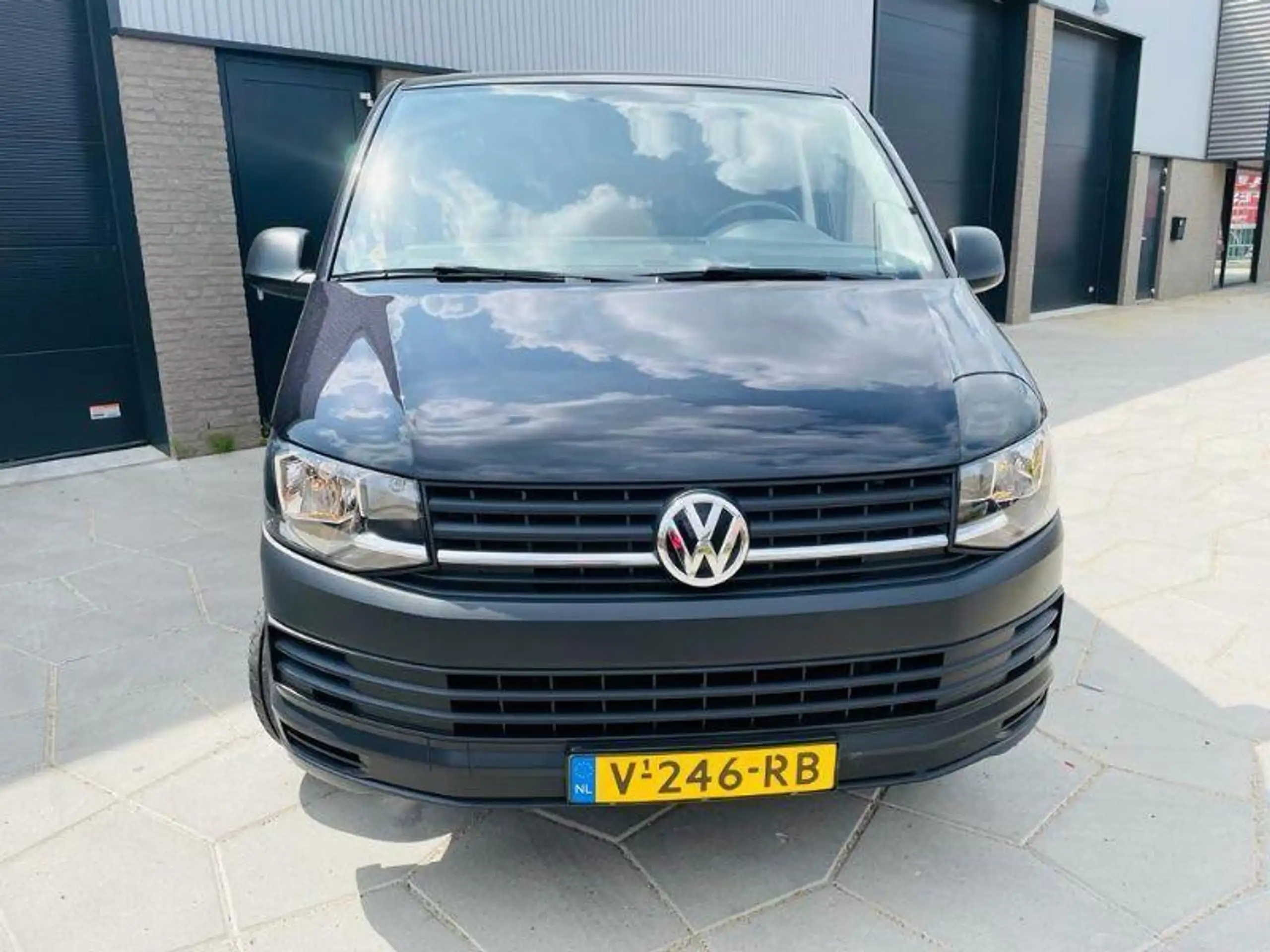 Volkswagen - Transporter