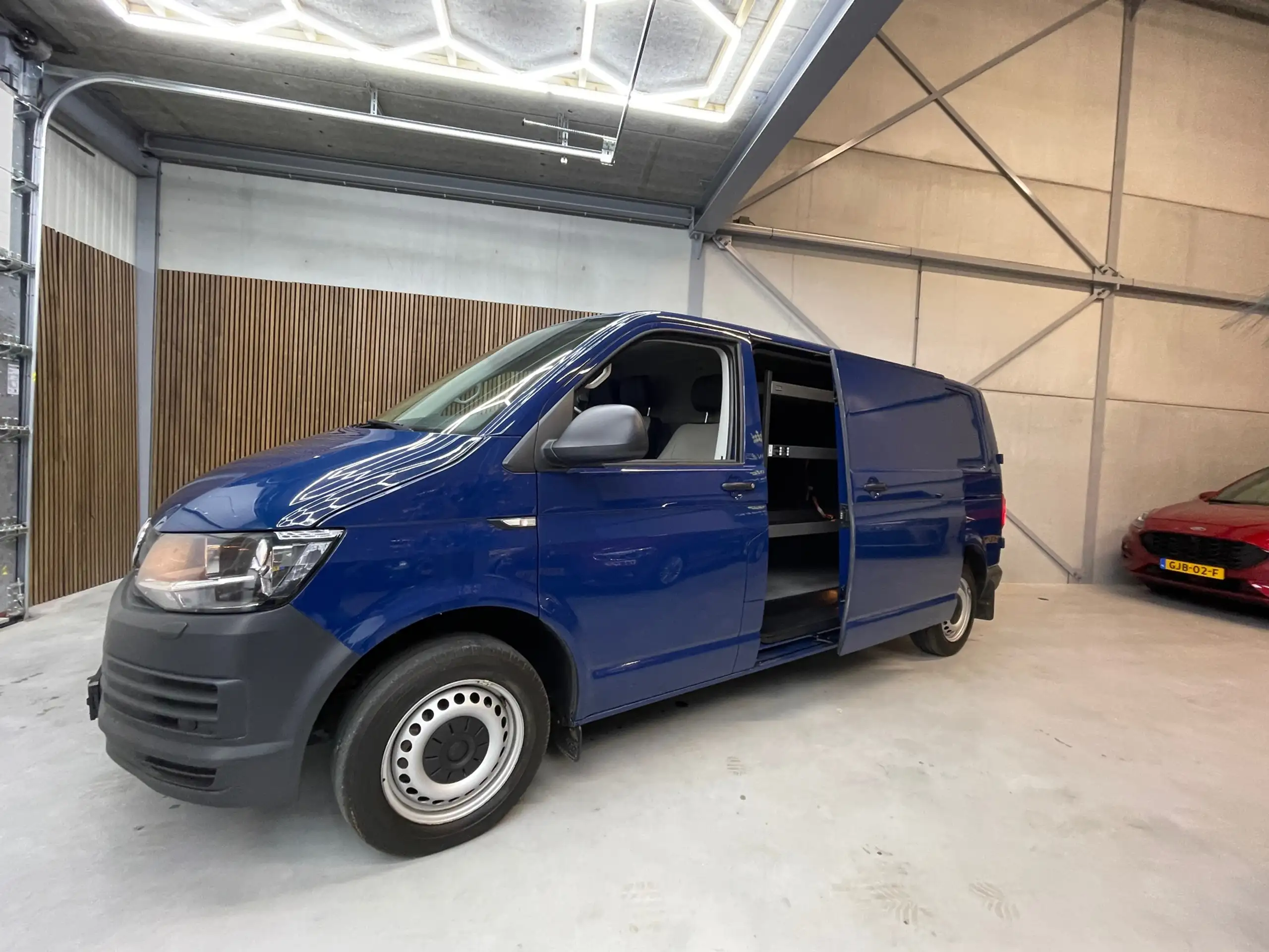 Volkswagen - Transporter