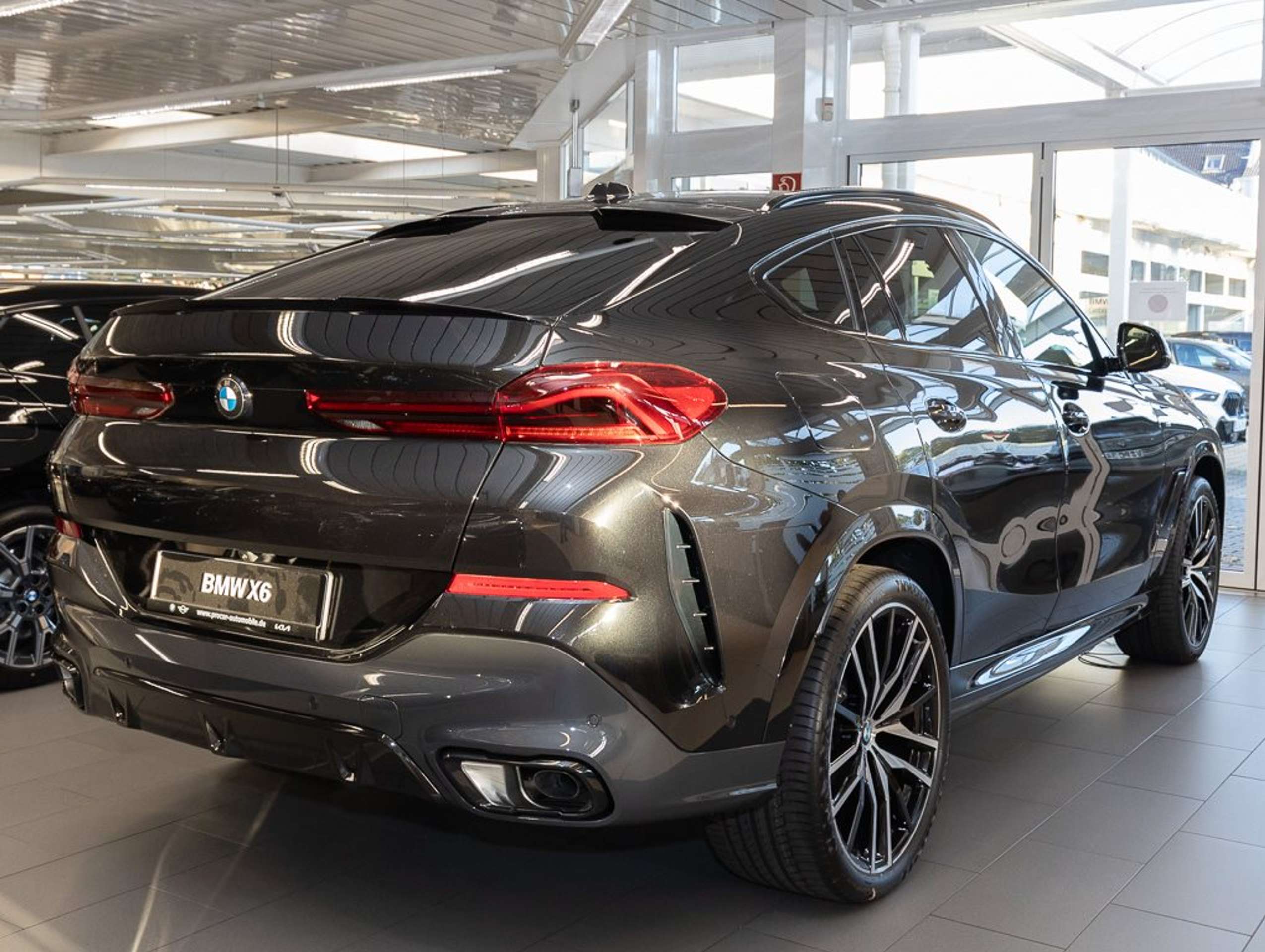 BMW - X6